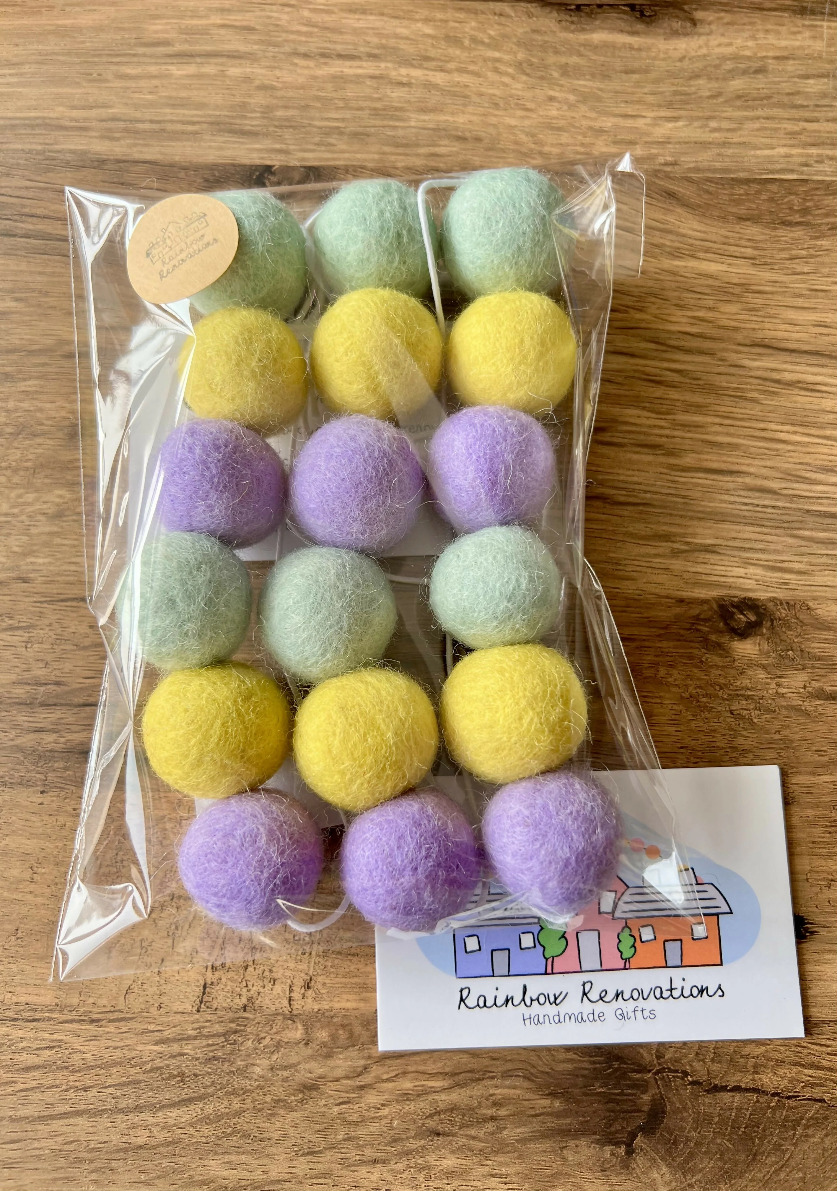 Feltball Garland (18 feltballs) - Image 13
