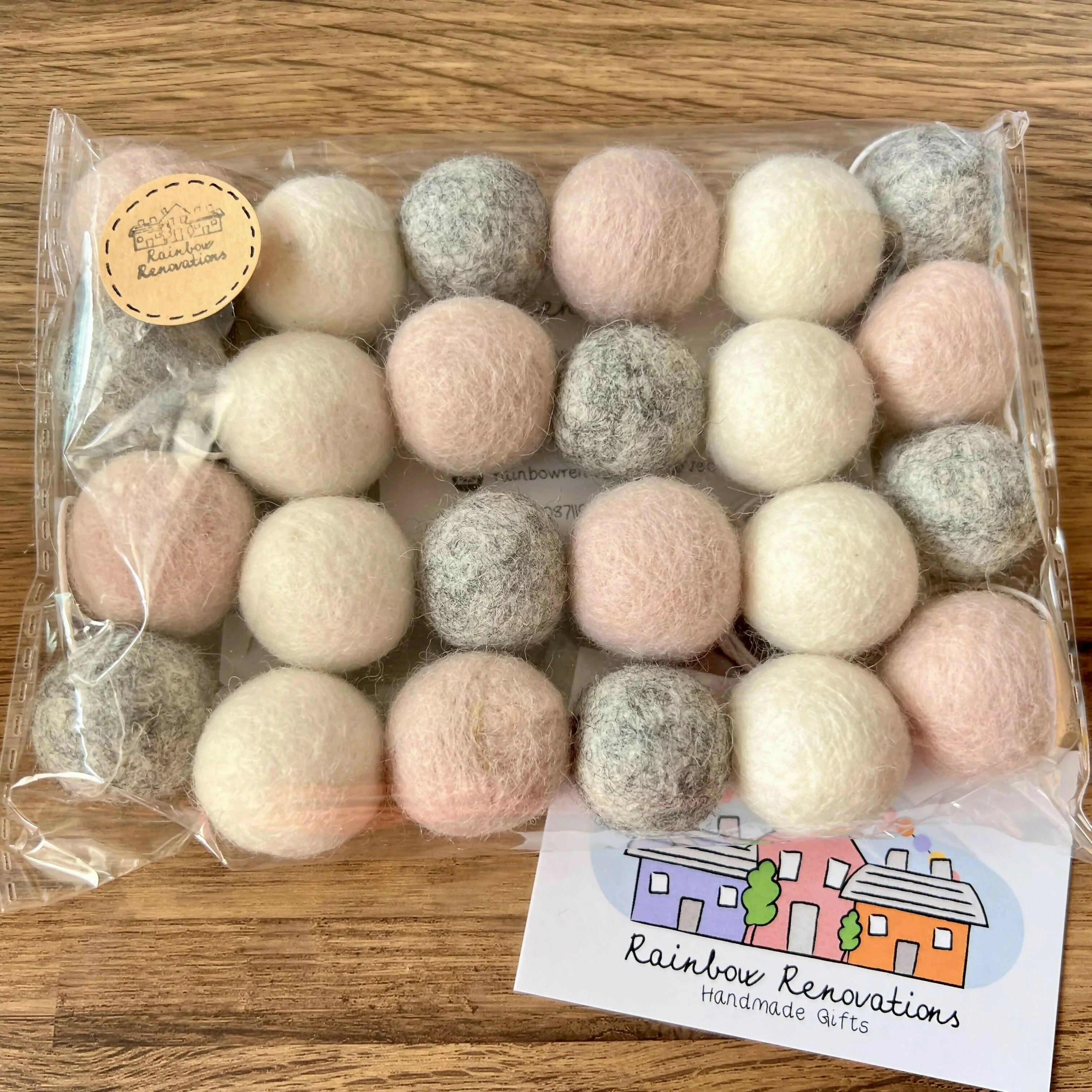 Feltball Garland (24 feltballs)