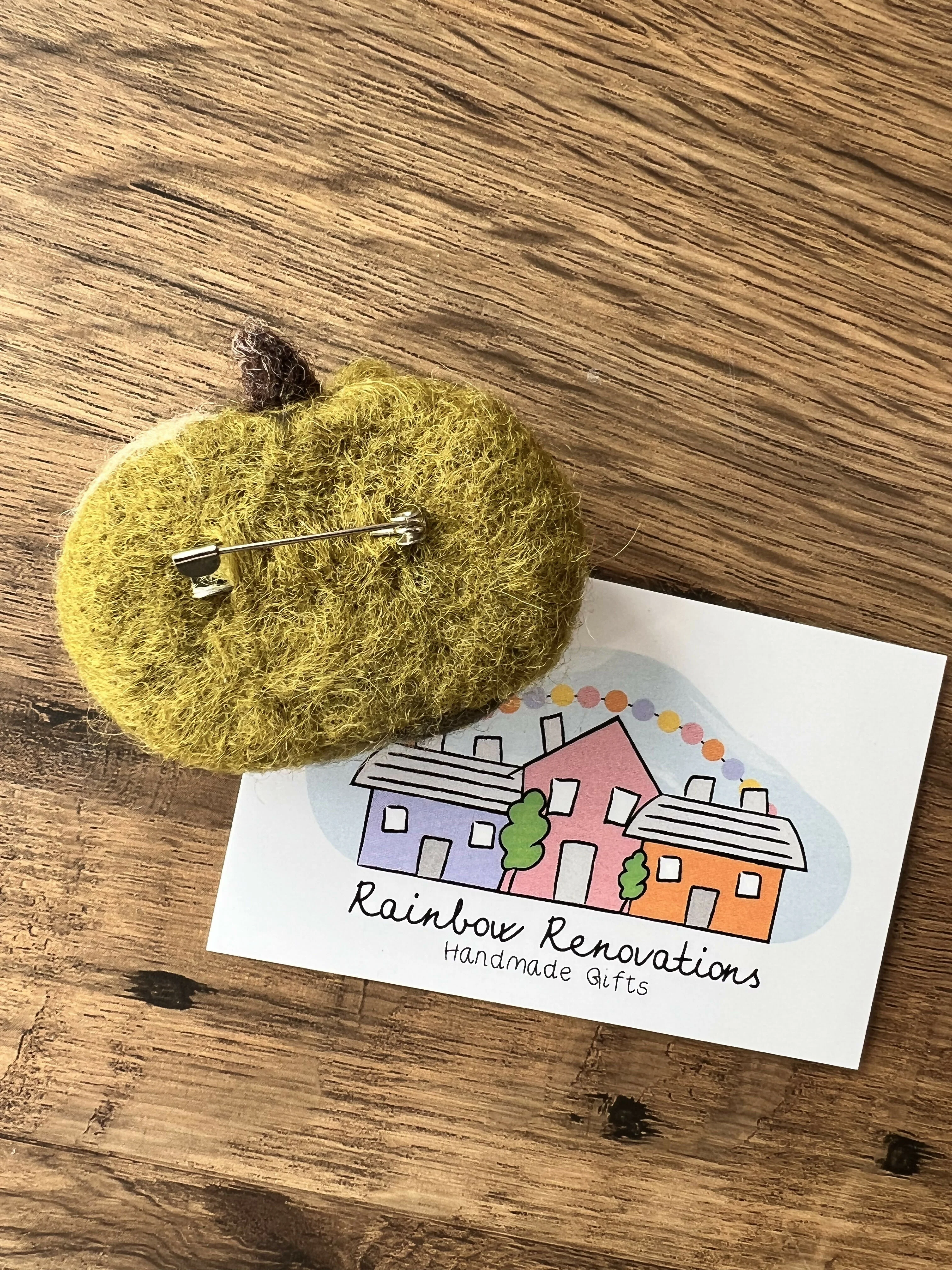 Felted Pumpkin Brooch - Image 2