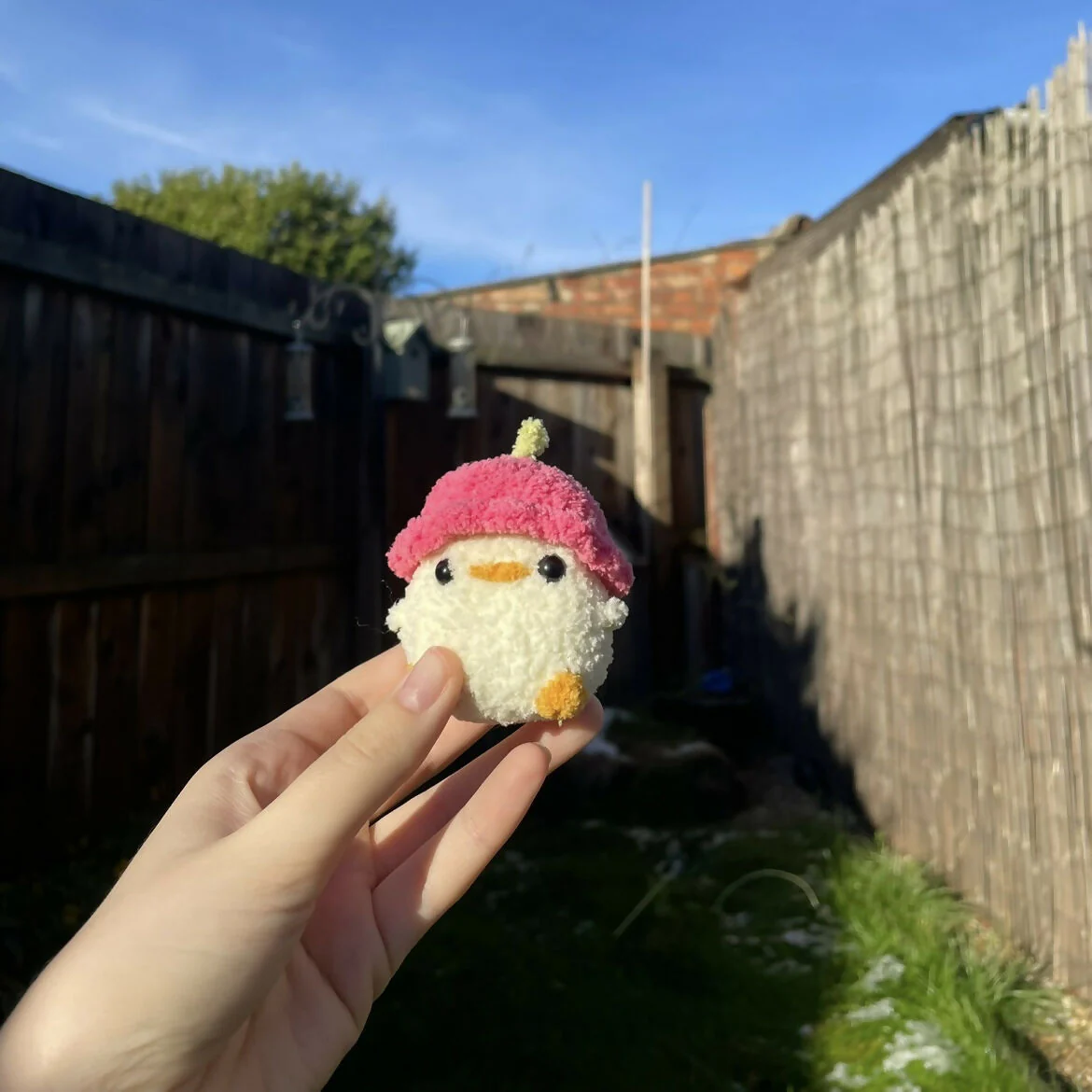Fluffy Crochet Duck With Flower Hat - Image 6