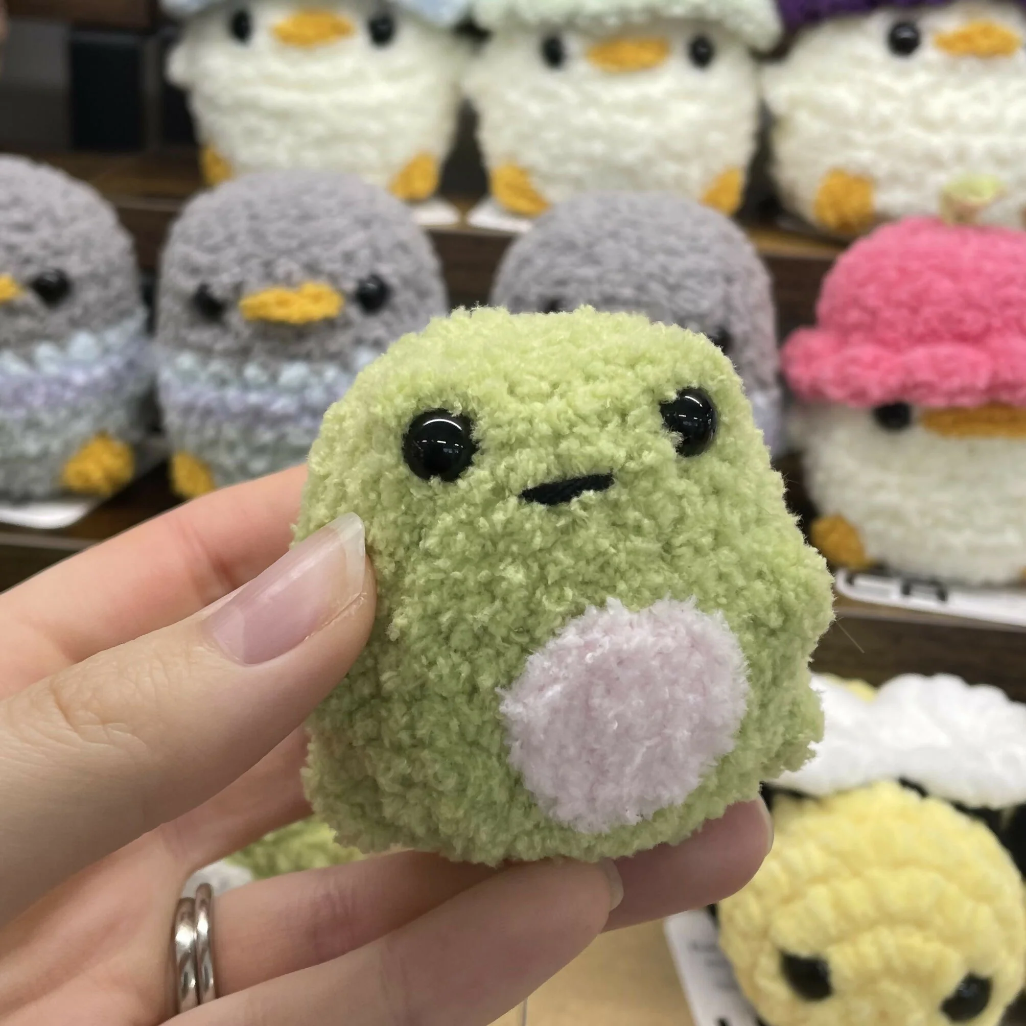 Fluffy Crochet Frog - Image 4