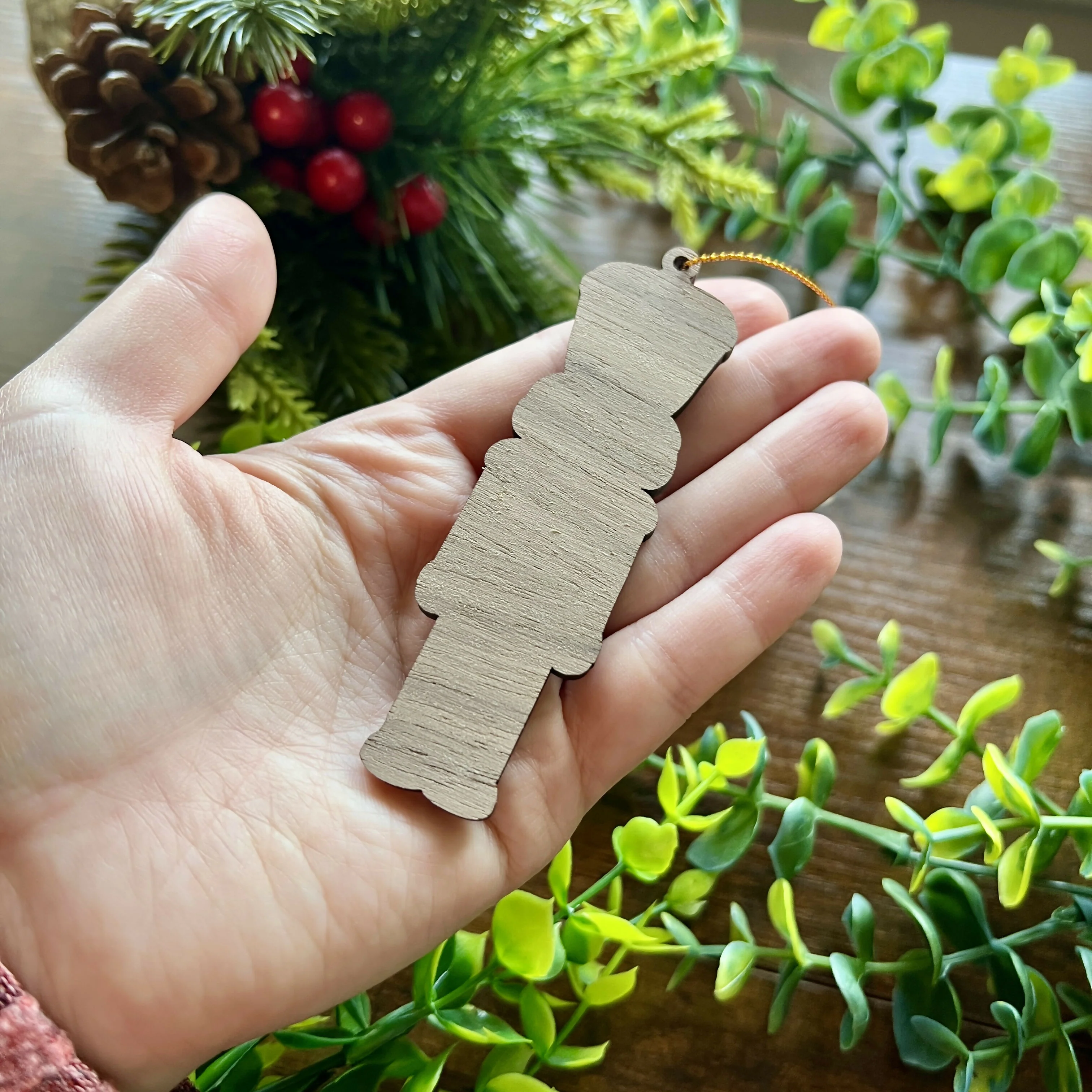 'Frederick' Nutcracker Wooden Decoration - Image 5