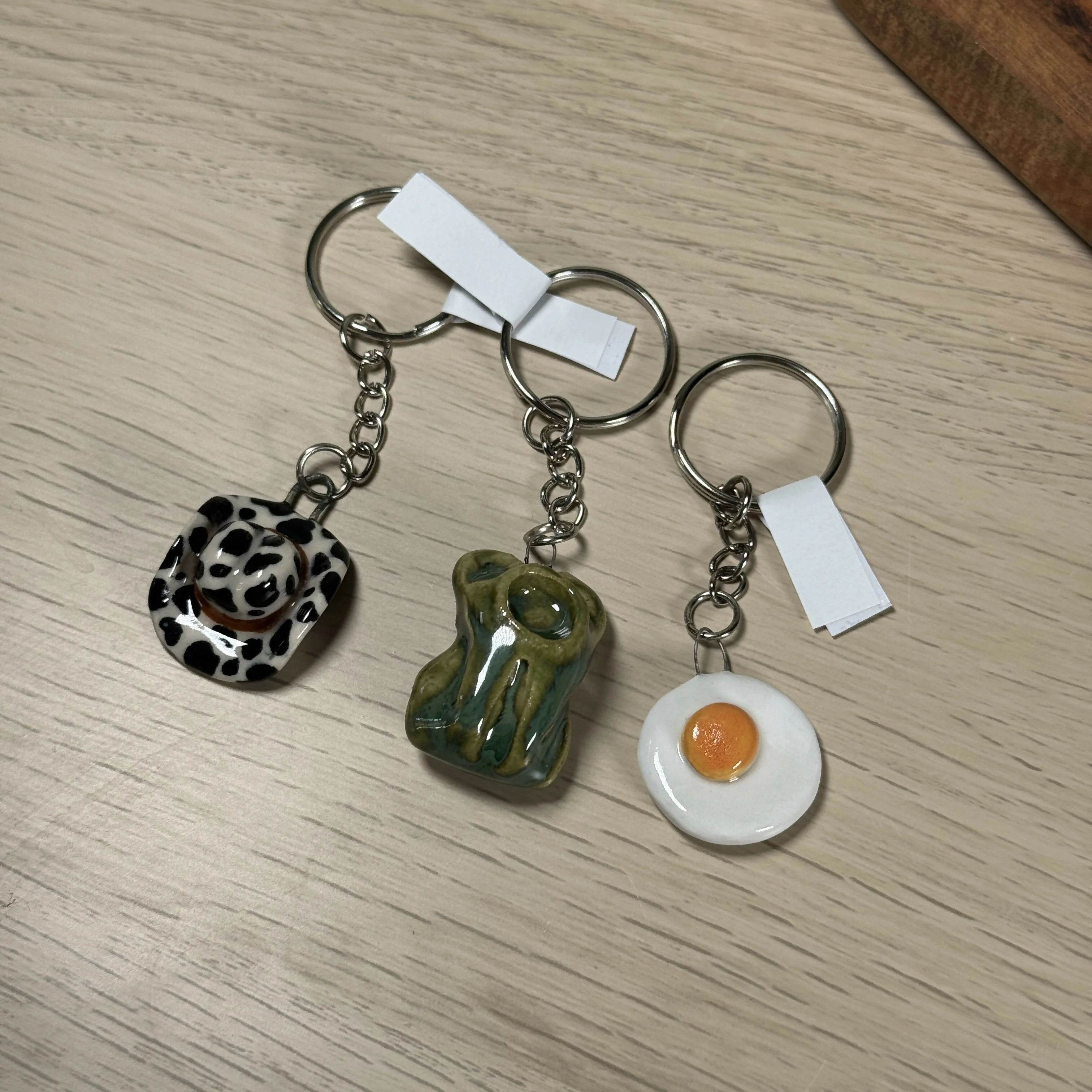 Fried Egg Keyring, Handmade Ceramic Charm - Image 3