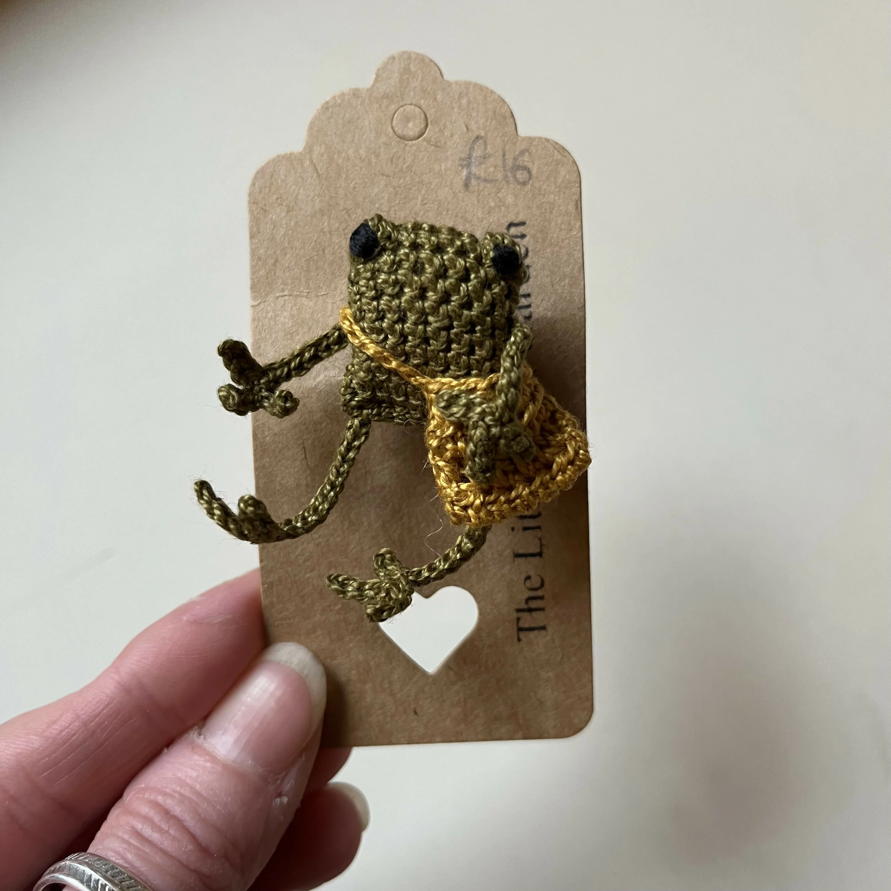 Frog Brooch with Bag - Image 2