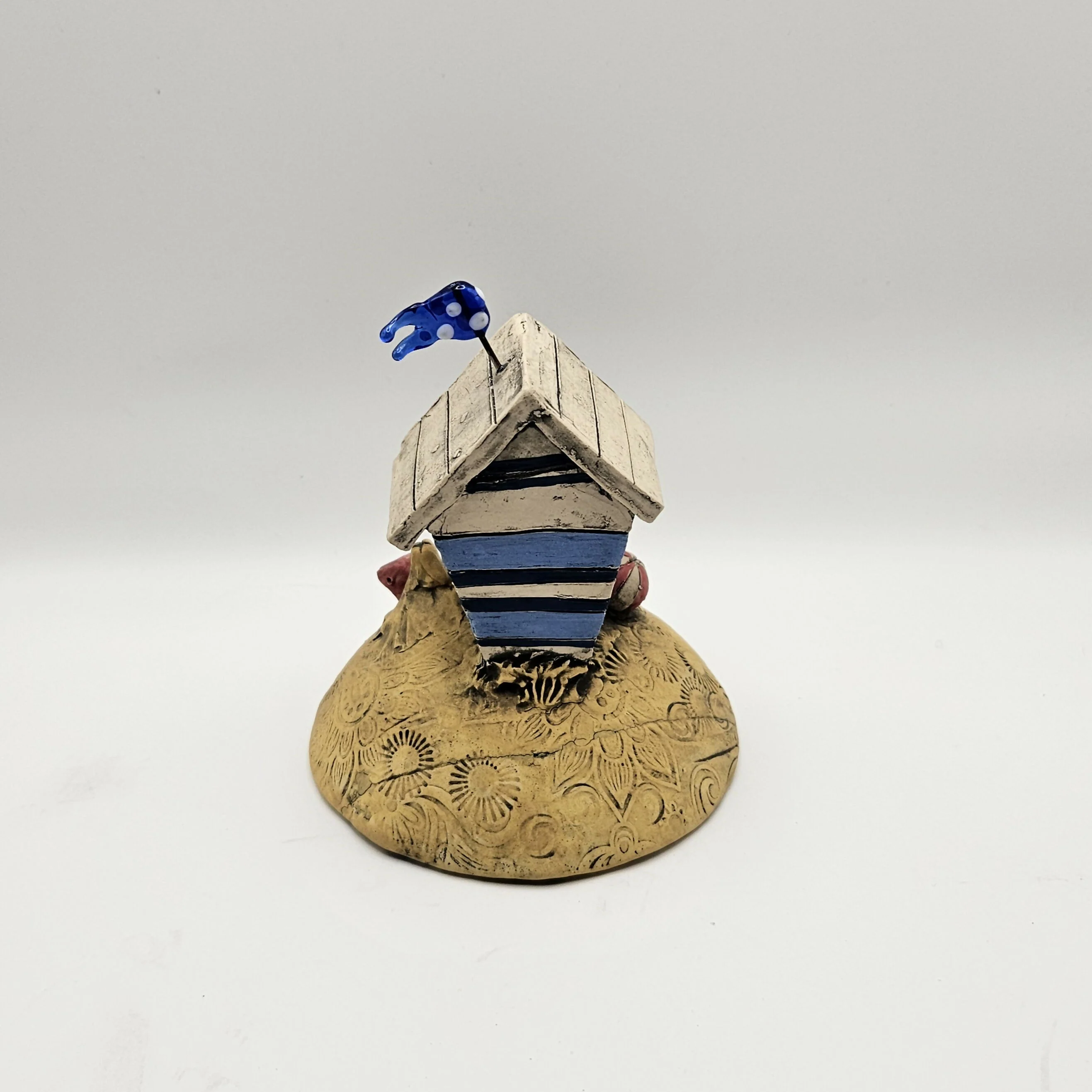 FUN CERAMIC BEACH HUT - Image 4