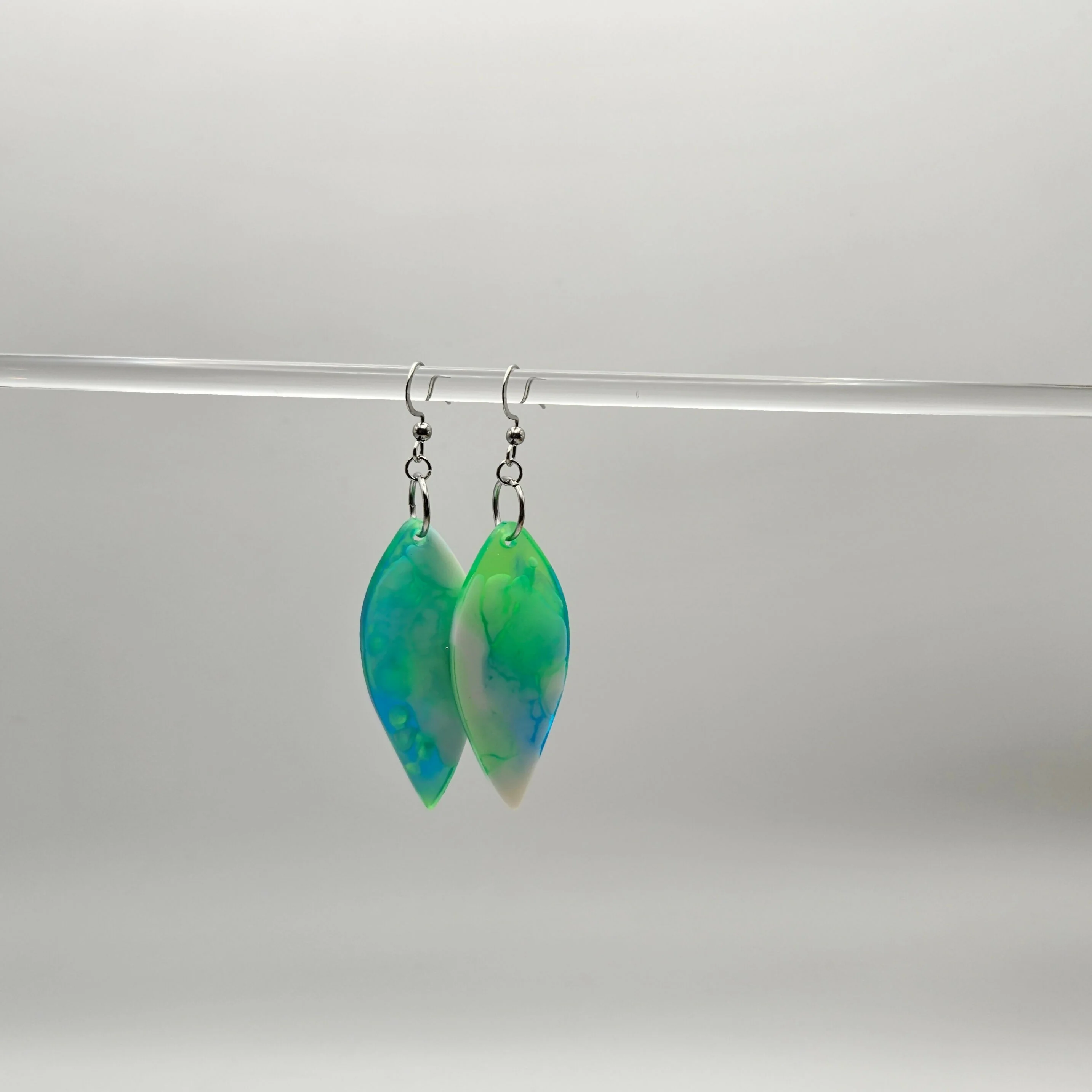 FUN RESIN EARRINGS - Image 6
