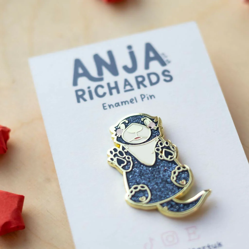 Glitter Otter Enamel Pin - Image 3