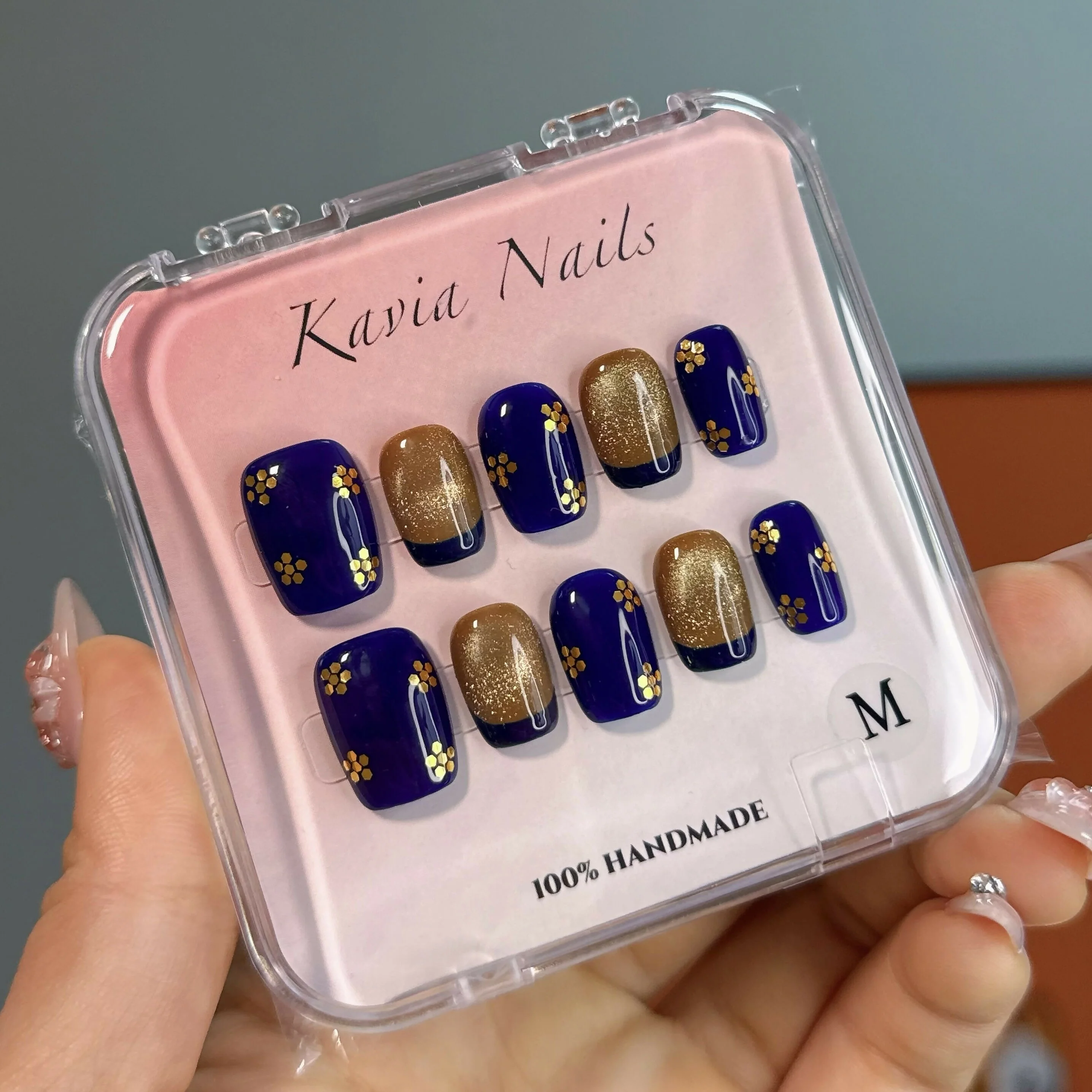 Gold Dust Handmade press-on nails - Image 3