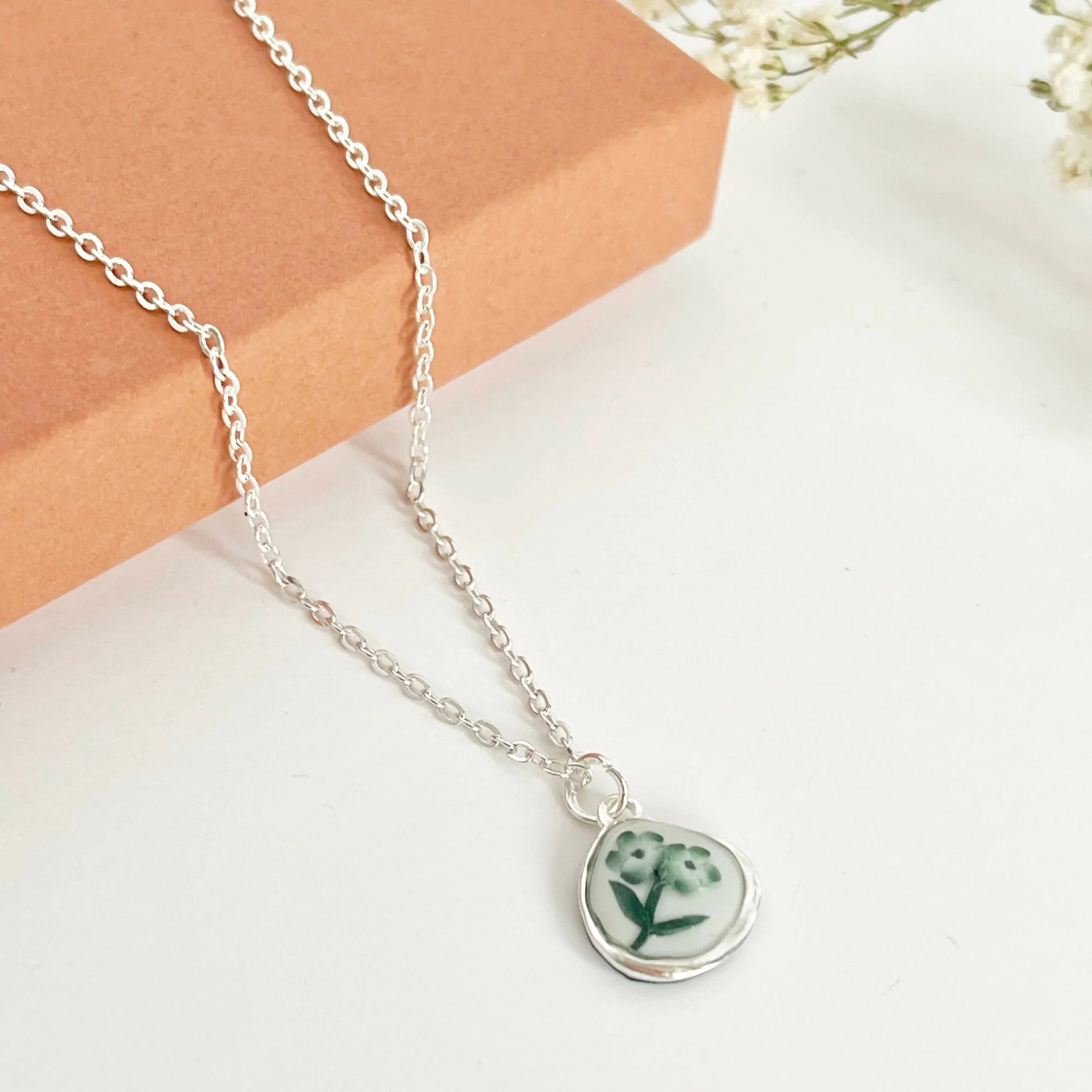 Green China Necklace No. 1 - Handmade Polymer Clay Necklace - Image 5