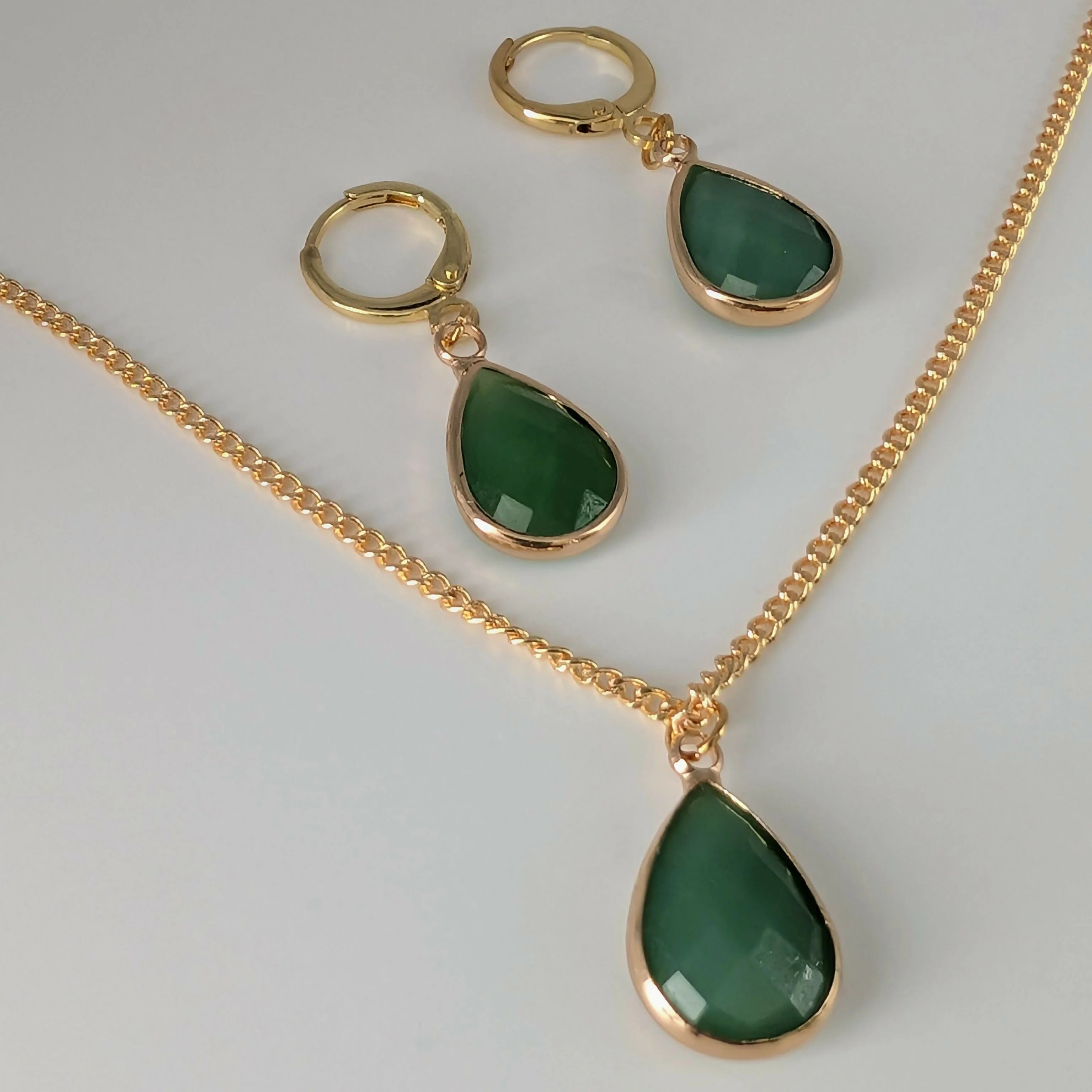 Green Jade Faceted Teardop Charm Necklace on a Gold Plated Chain - Image 3