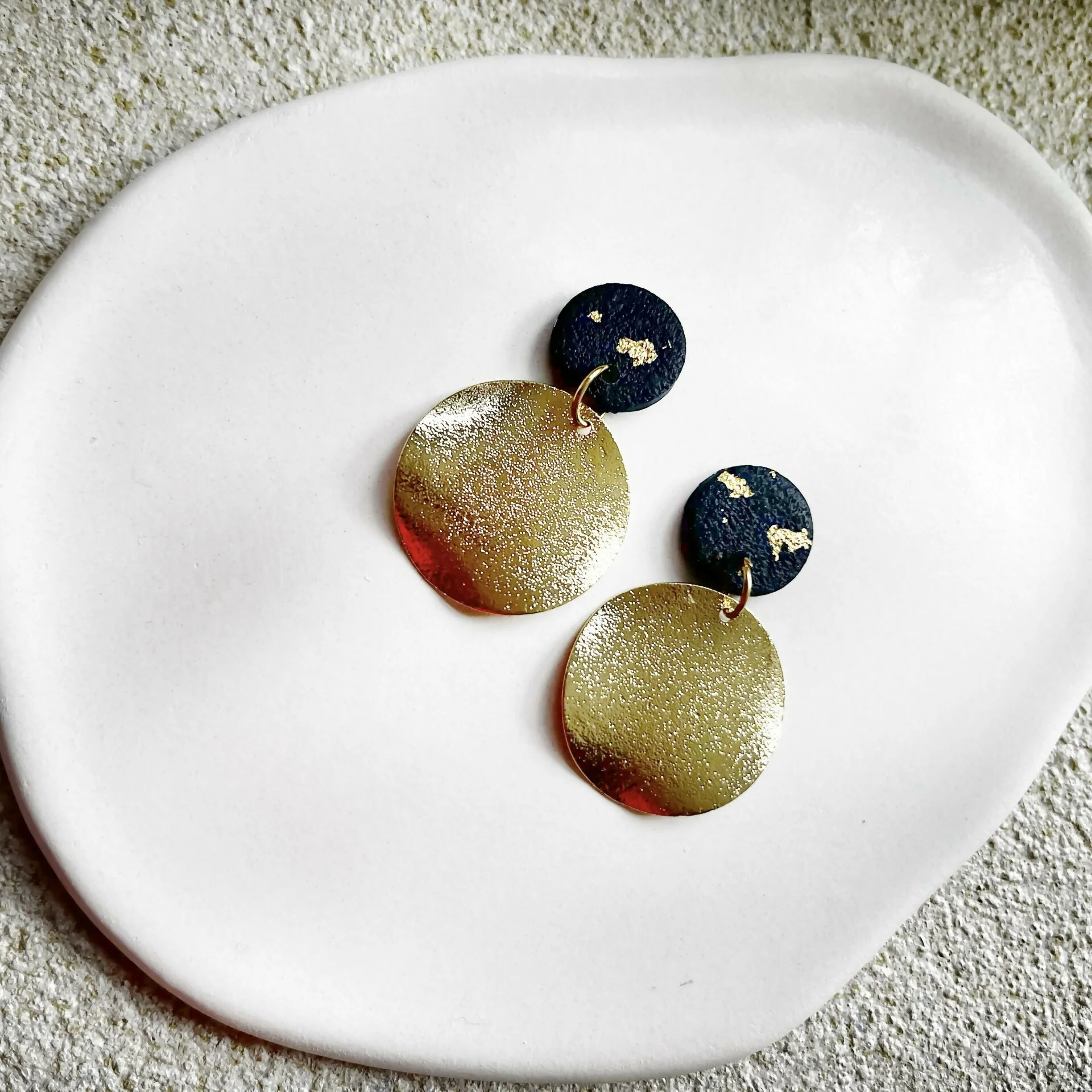 Hammered Disc Clay Earrings - Image 5