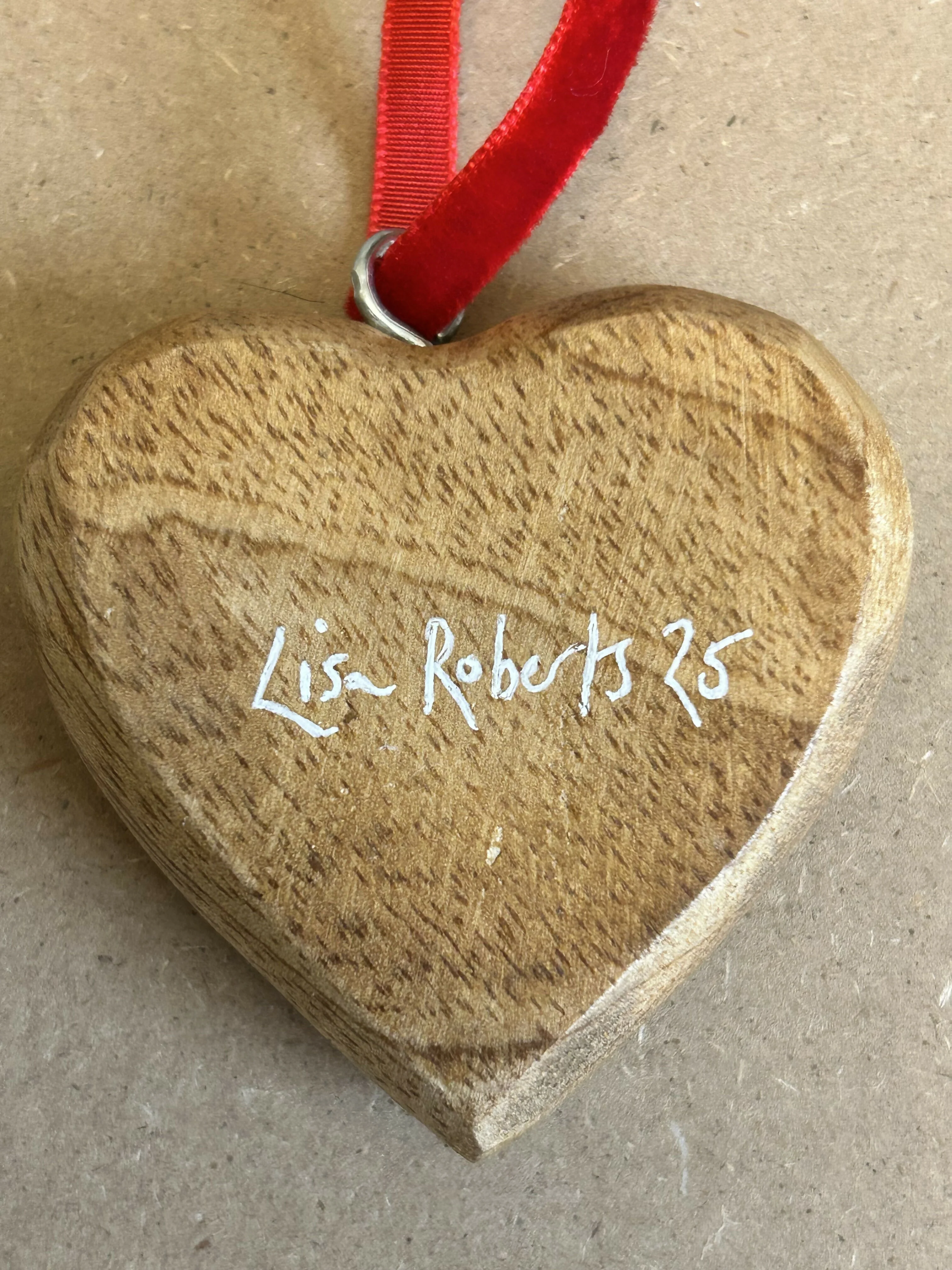 HAND PAINTED MANGO WOOD HEART - Image 4
