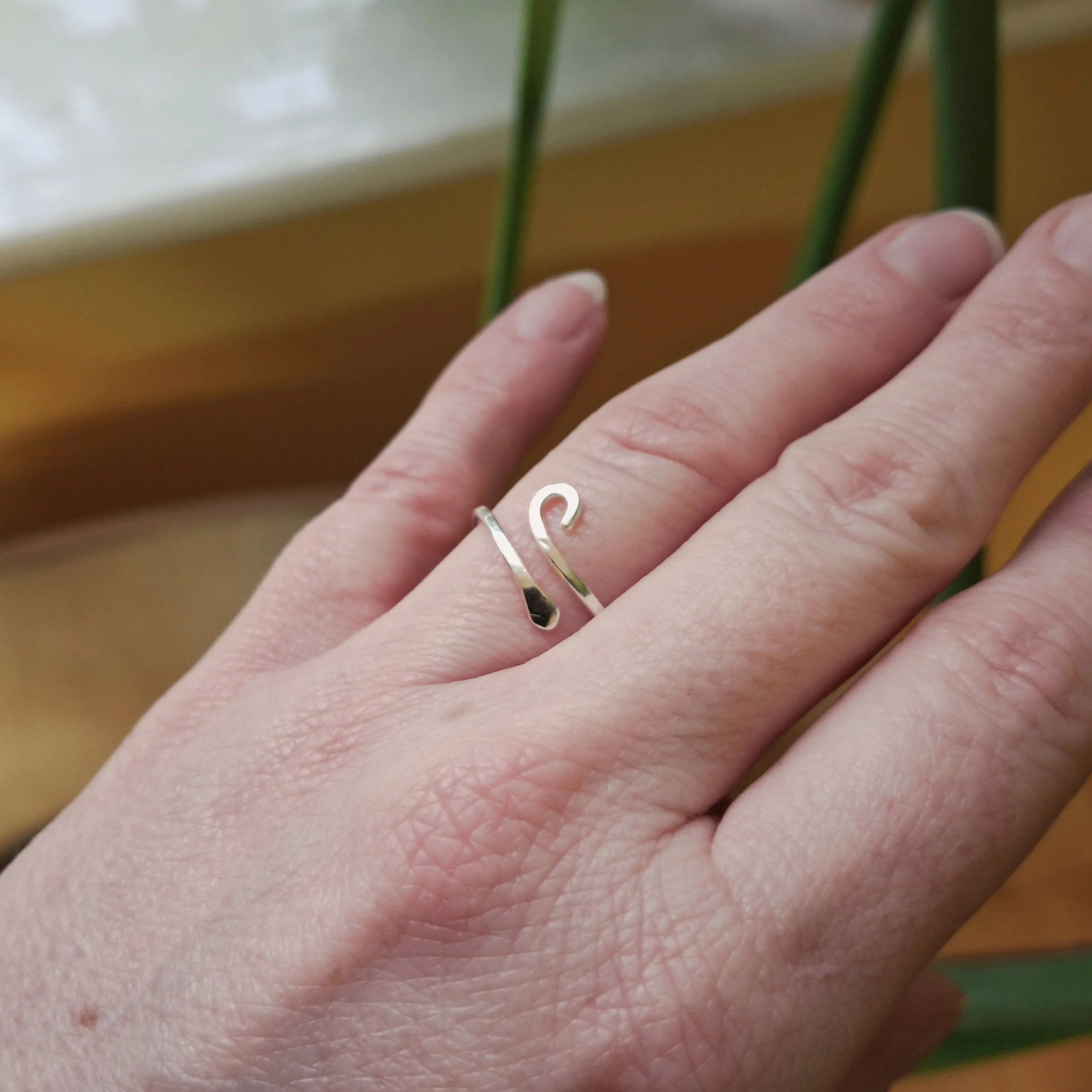 Handmade Adjustable Silver Swirl Ring Size N - Image 5
