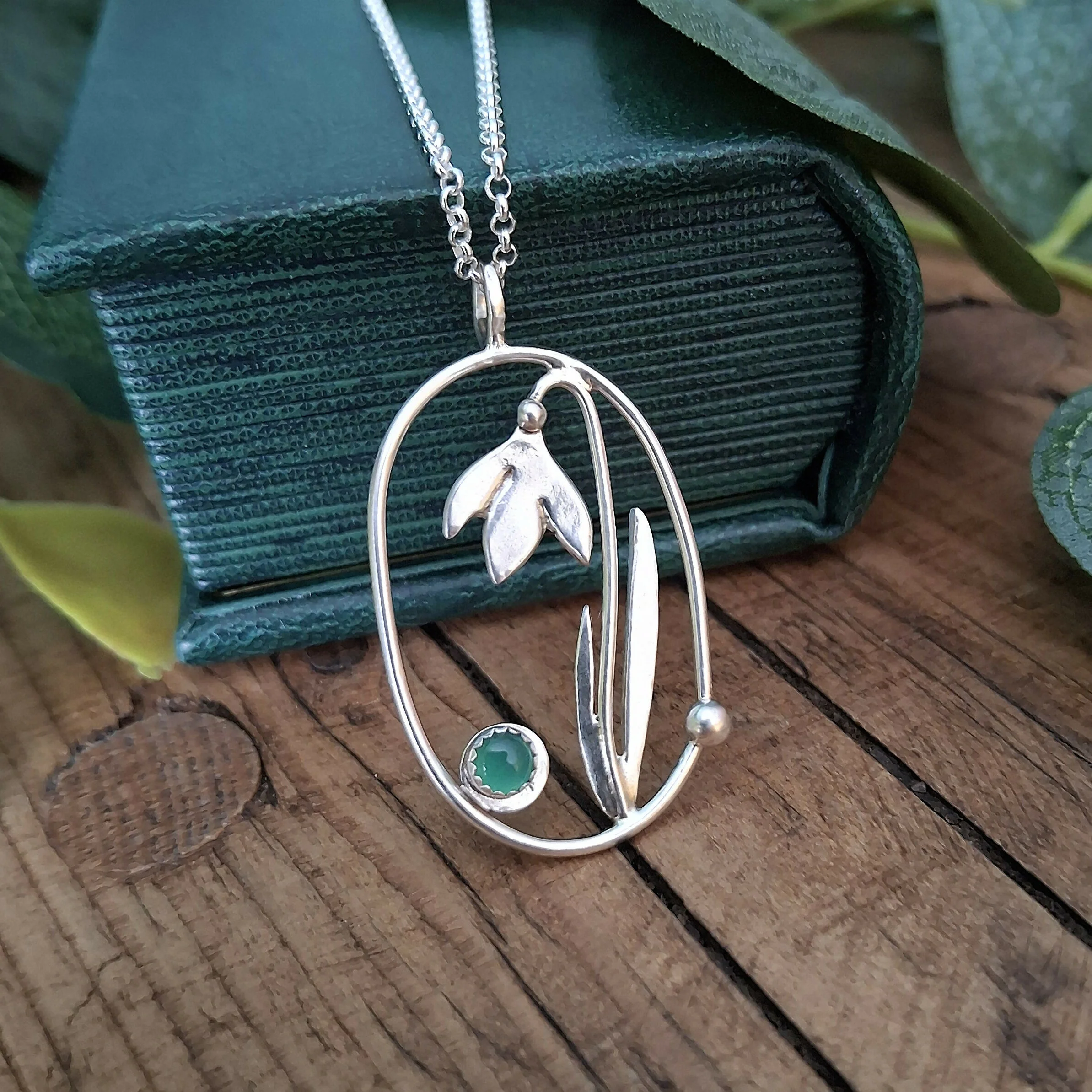 Handmade Large Silver Snowdrop Necklace With Green Onyx - Image 2
