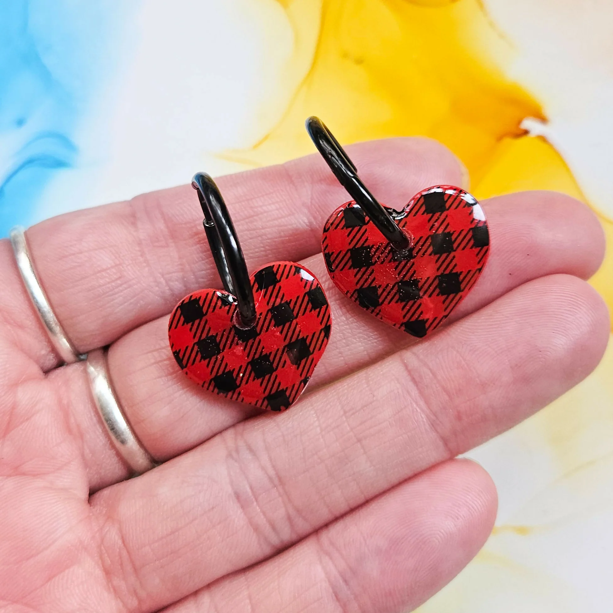 Handmade Red Tartan Or White Black Checked Heart Resin Charms On Black Hoops - Image 4