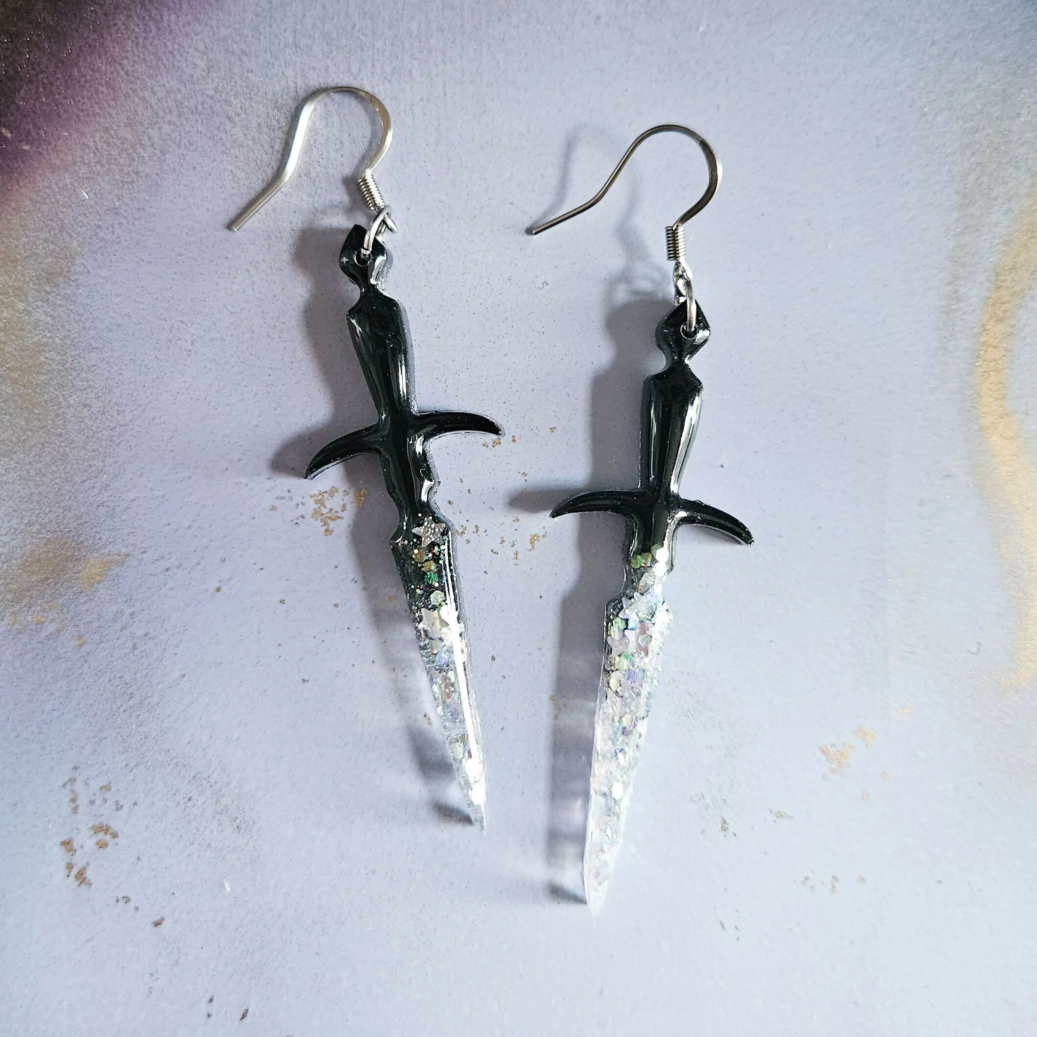 Handmade Resin Dagger Dangle Earrings Silver Or Red - Image 3