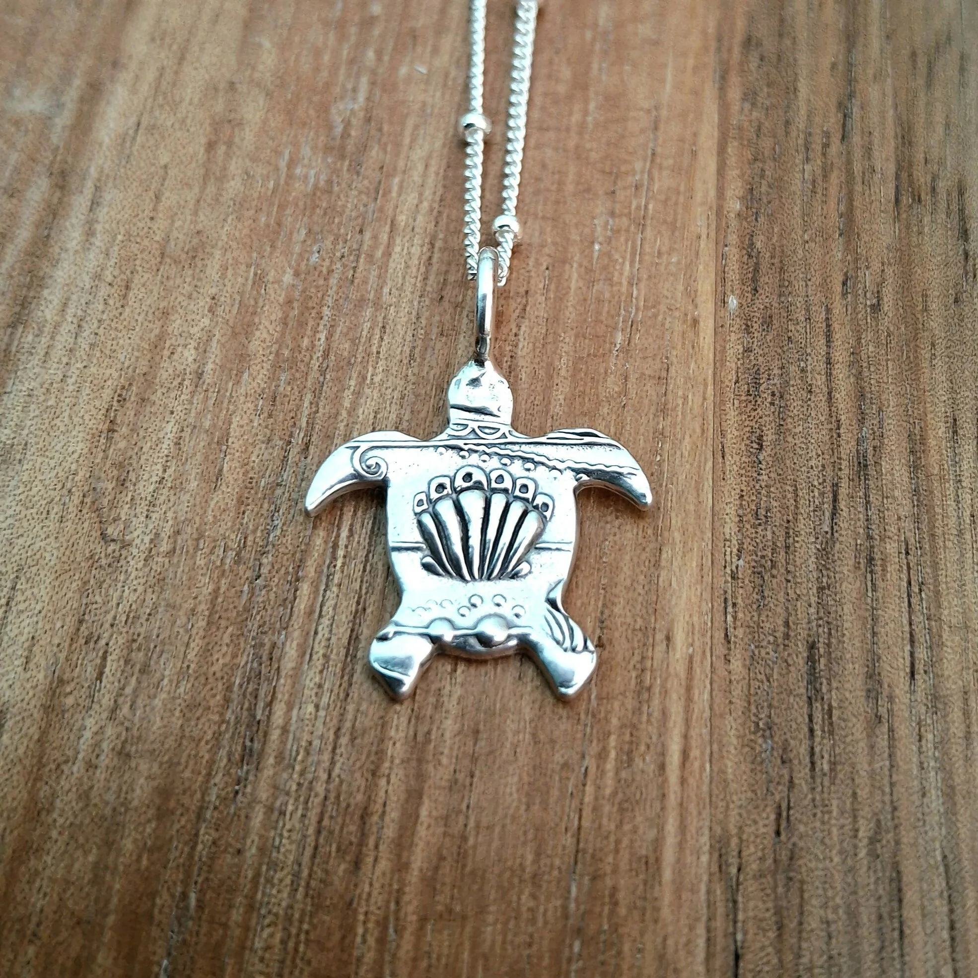 Handmade Silver Turtle Necklace With Shell Pattern - Image 4