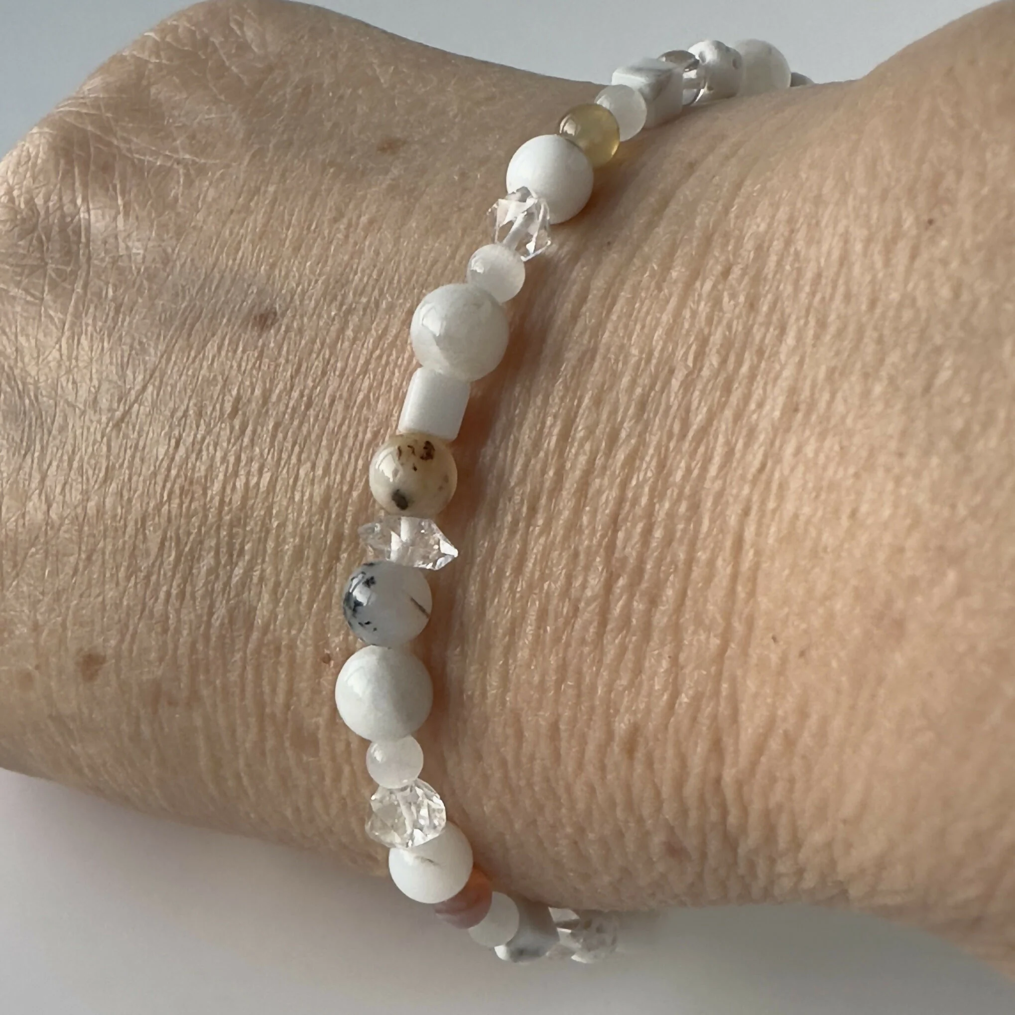 HEALING CRYSTAL & STERLING SILVER CROWN CHAKRA BRACELET WITH AROMATHERAPY BEADS - Image 4