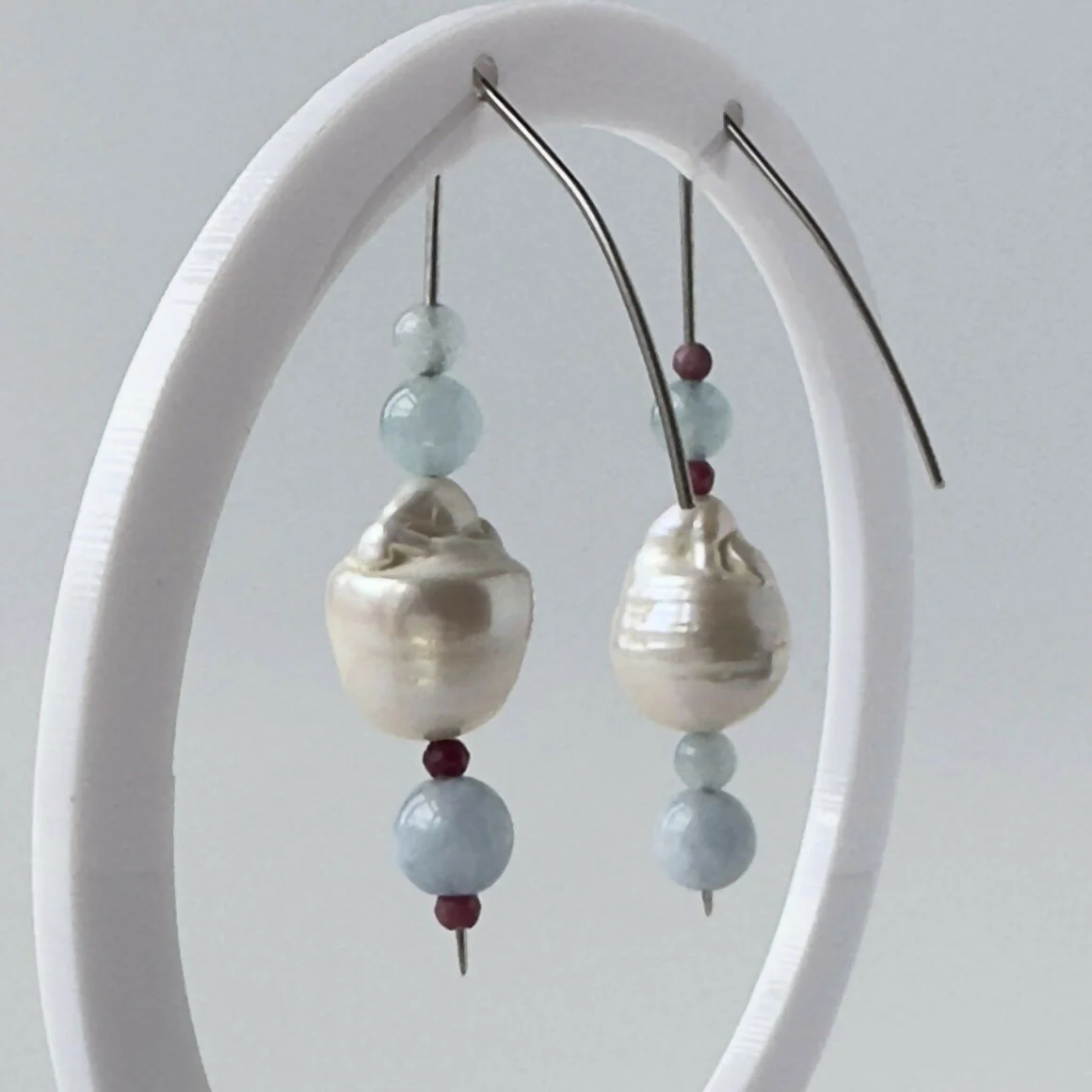 HEALING CRYSTAL & STERLING SILVER EARRINGS WITH BAROQUE PEARLS TO HELP WITH COURAGE - Image 4