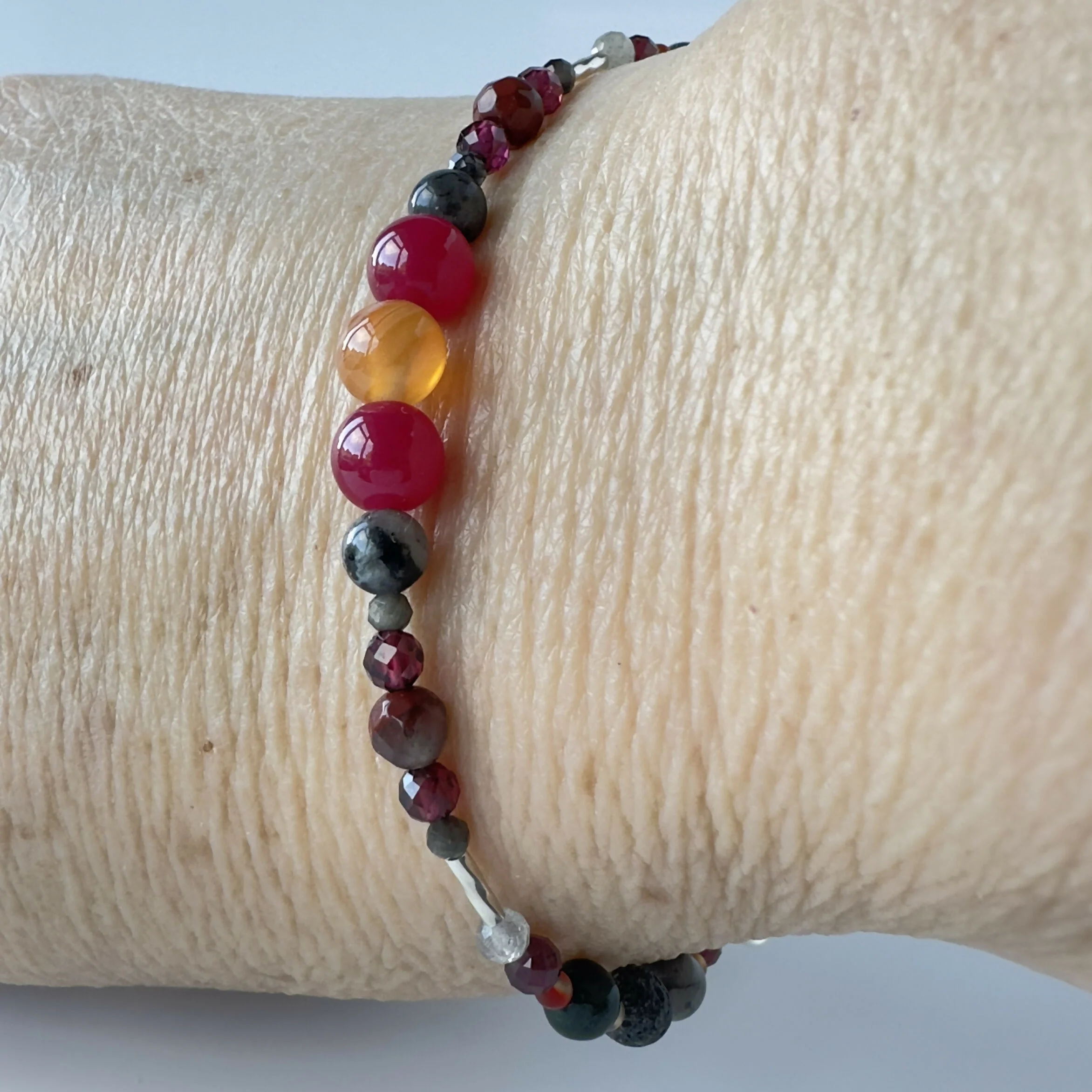 HEALING CRYSTAL & STERLING SILVER ROOT CHAKRA BRACELET WITH AROMATHERAPY BEADS - Image 4