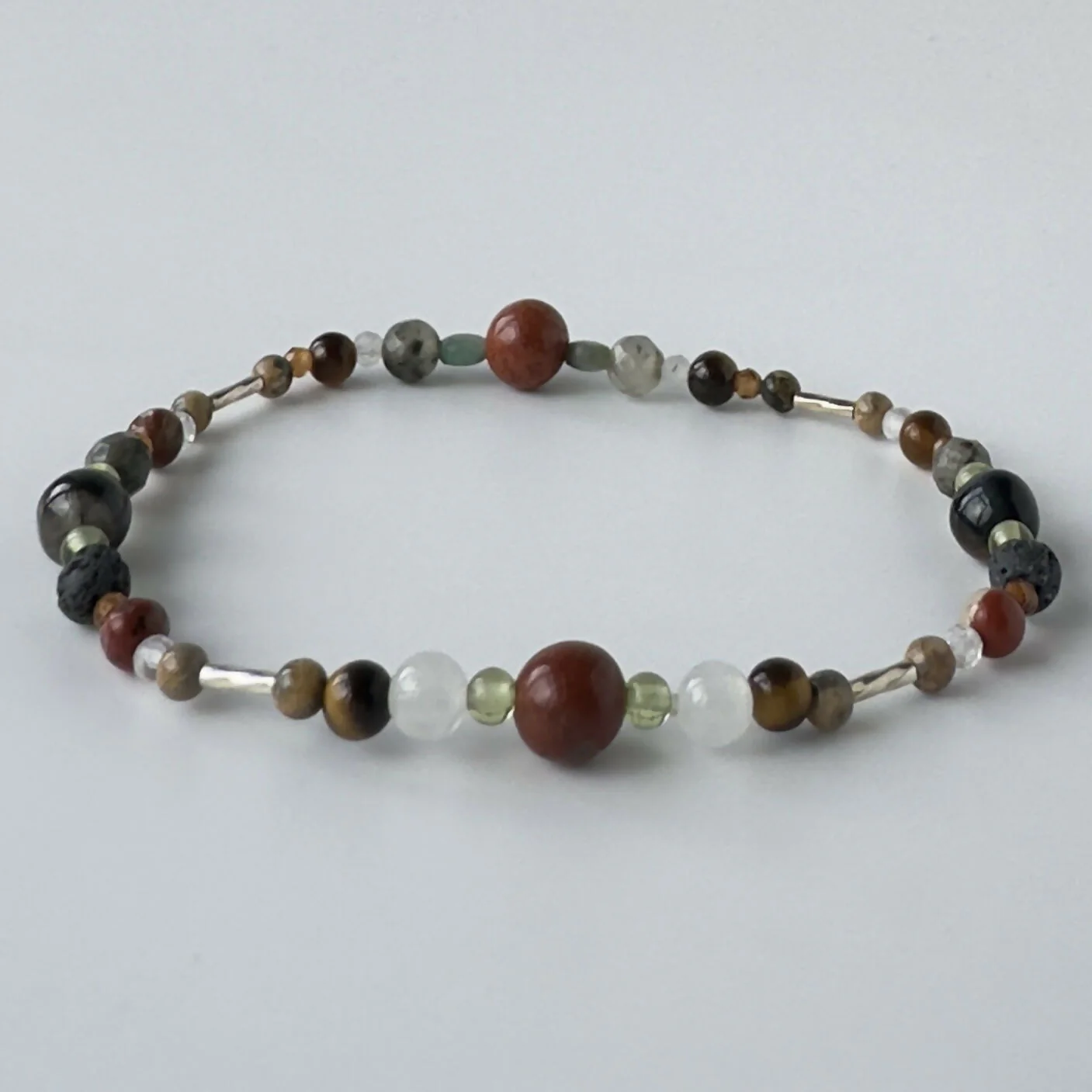 HEALING CRYSTAL & STERLING SILVER STRETCH BRACELET WITH AROMATHERAPY BEAD TO HELP WITH STRESS - Image 3