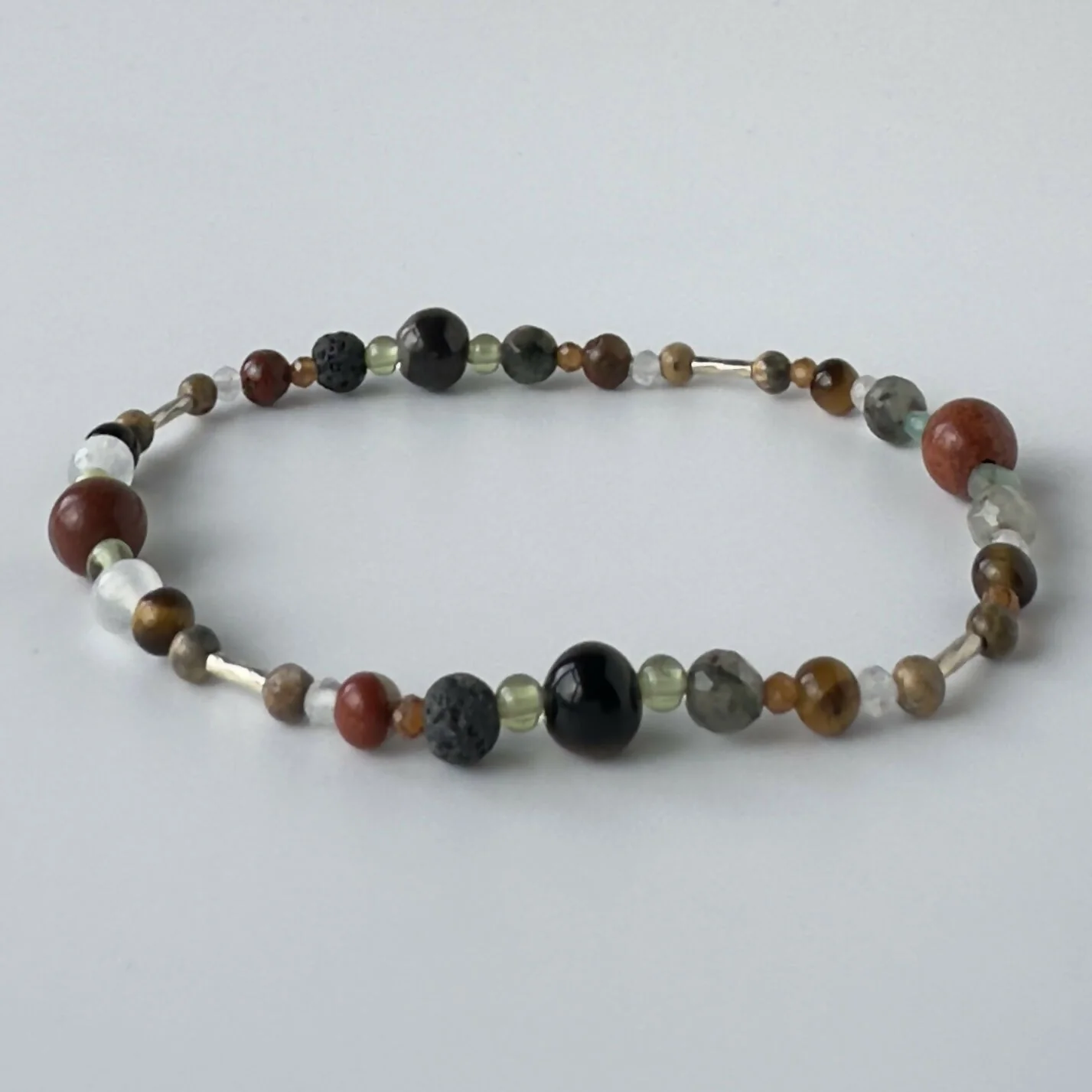 HEALING CRYSTAL & STERLING SILVER STRETCH BRACELET WITH AROMATHERAPY BEAD TO HELP WITH STRESS - Image 4