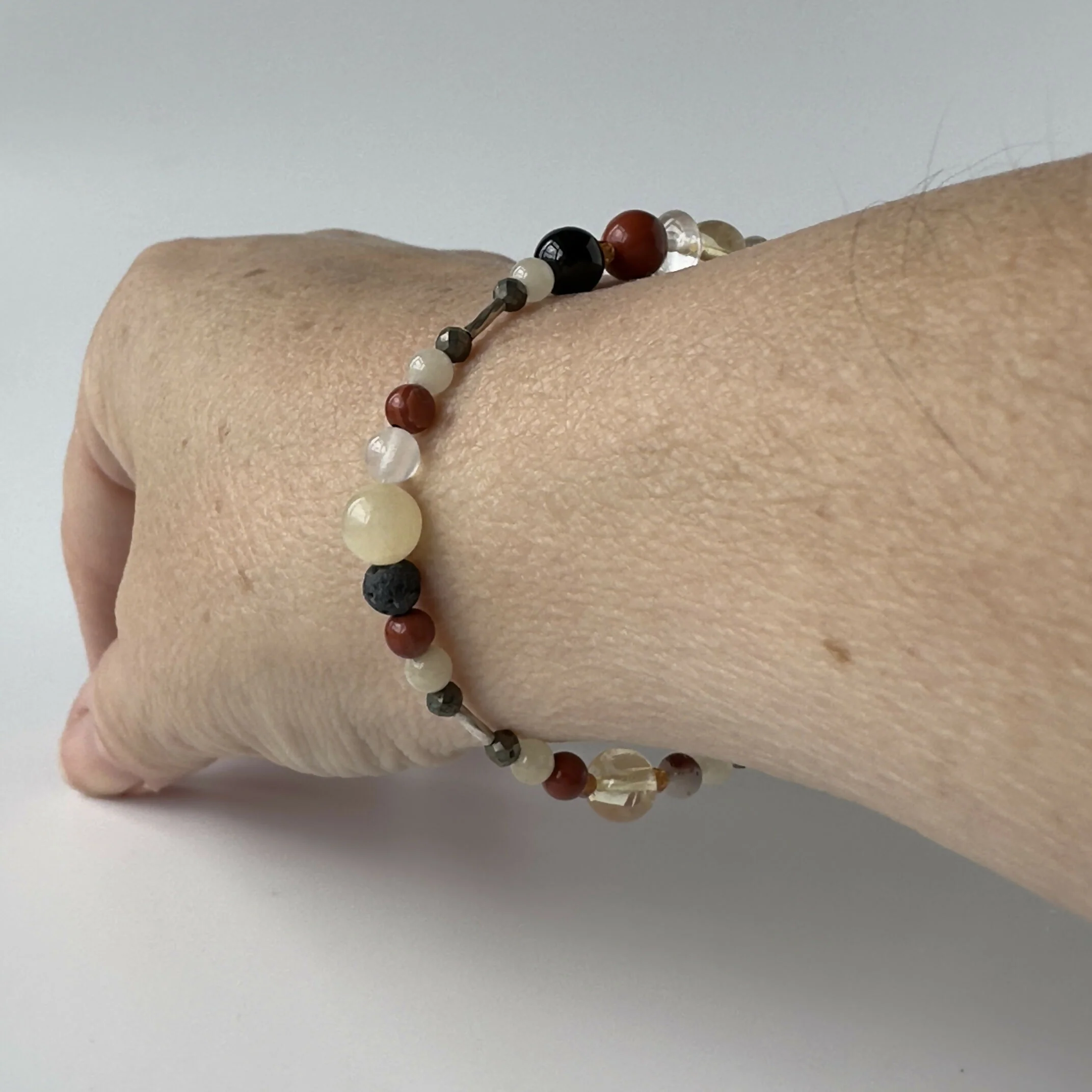 HEALING CRYSTAL & STERLING SILVER STRETCH BRACELET WITH AROMATHERAPY BEADS TO HELP WITH CONFIDENCE & SELF-ESTEEM - Image 3