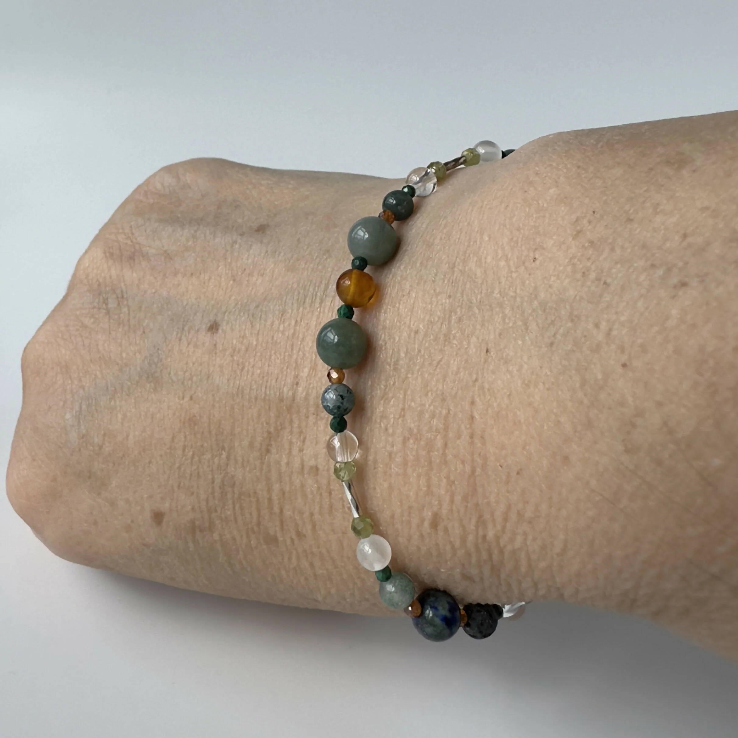 HEALING CRYSTAL & STERLING SILVER STRETCH BRACELET WITH AROMATHERAPY BEADS TO HELP WITH GIVING & RECEIVING LOVE - Image 4