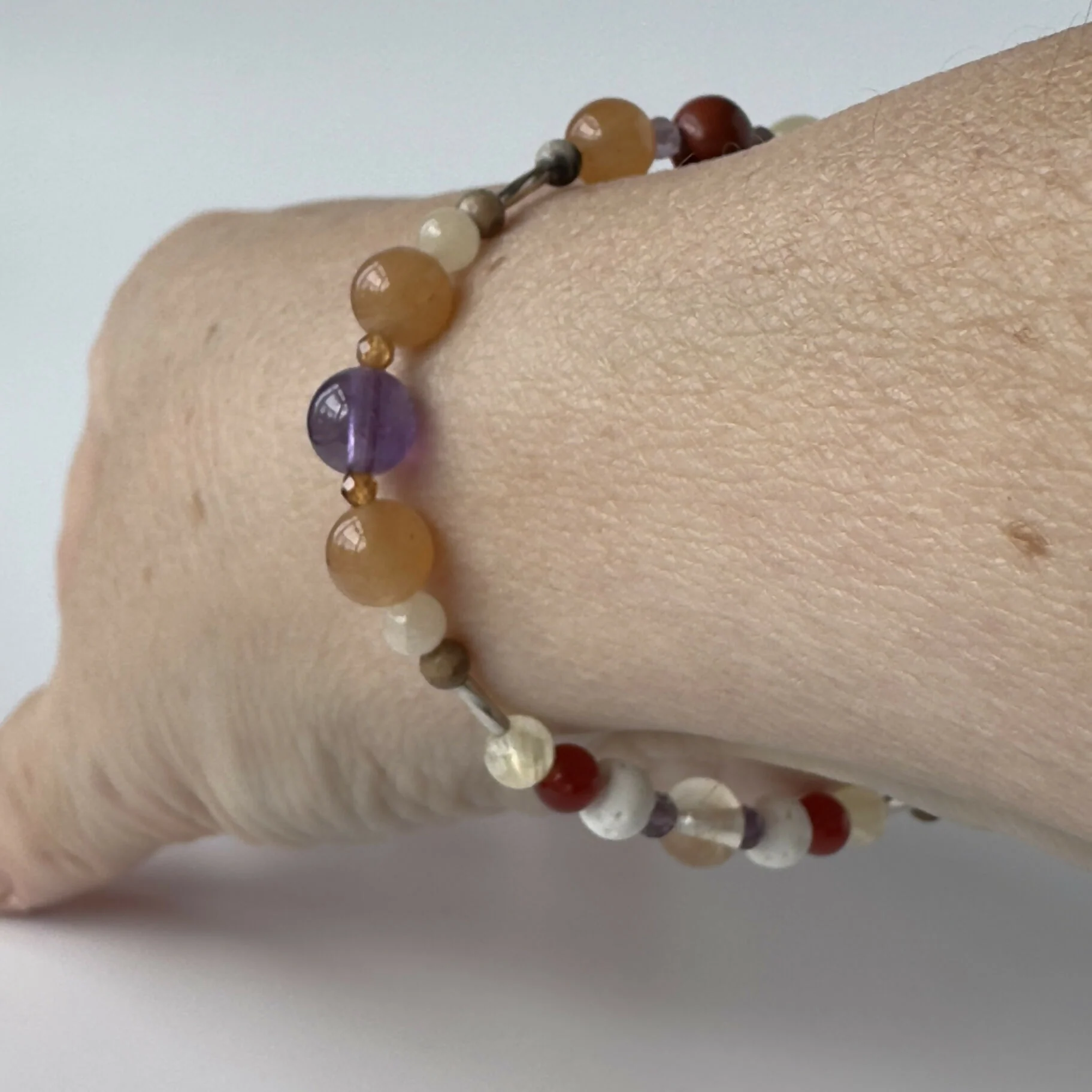 HEALING CRYSTAL & STERLING SILVER STRETCH BRACELET WITH AROMATHERAPY BEADS TO HELP WITH WILLPOWER & DETERMINATION - Image 3