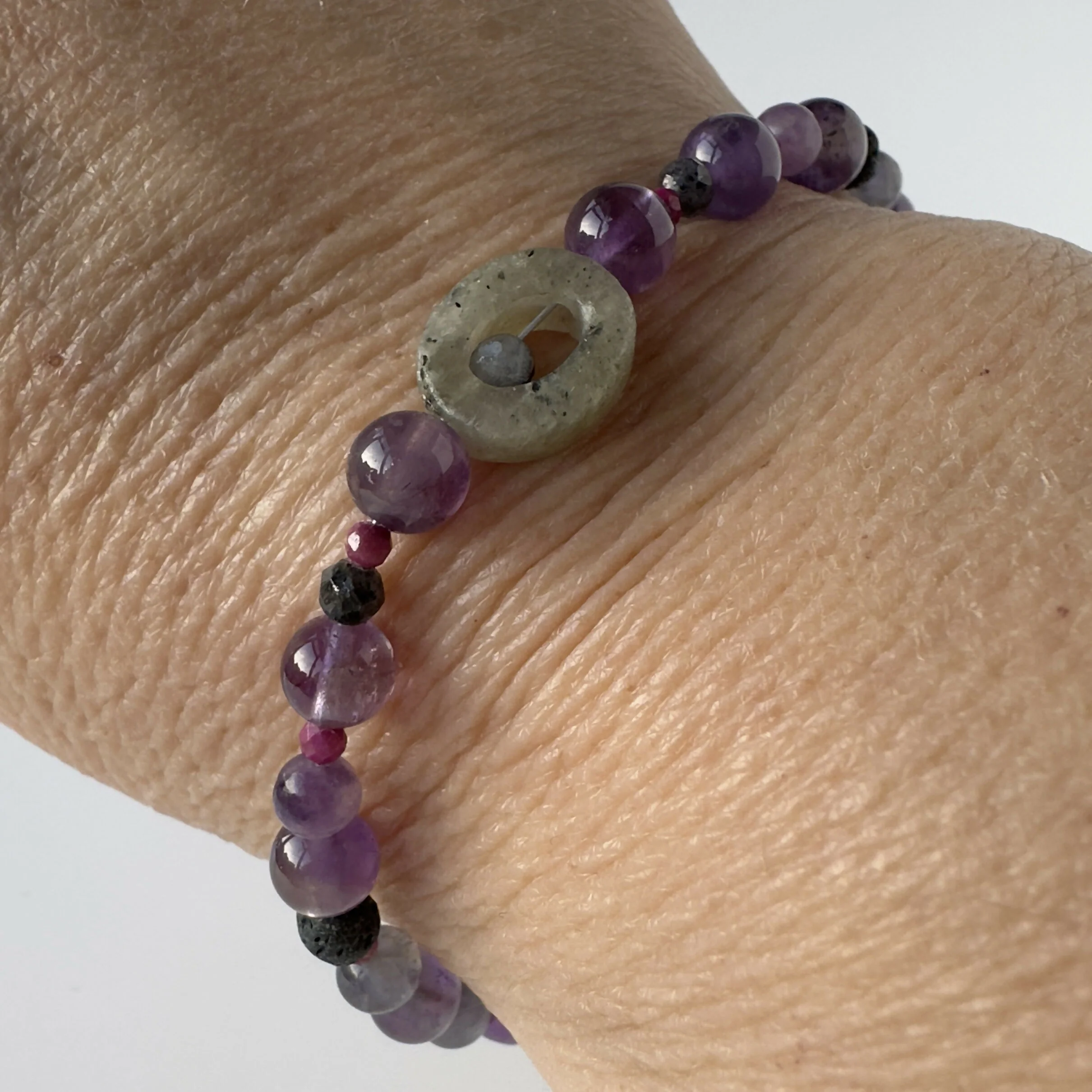 HEALING CRYSTAL & STERLING SILVER THIRD EYE CHAKRA BRACELET WITH AROMATHERAPY BEADS - Image 5