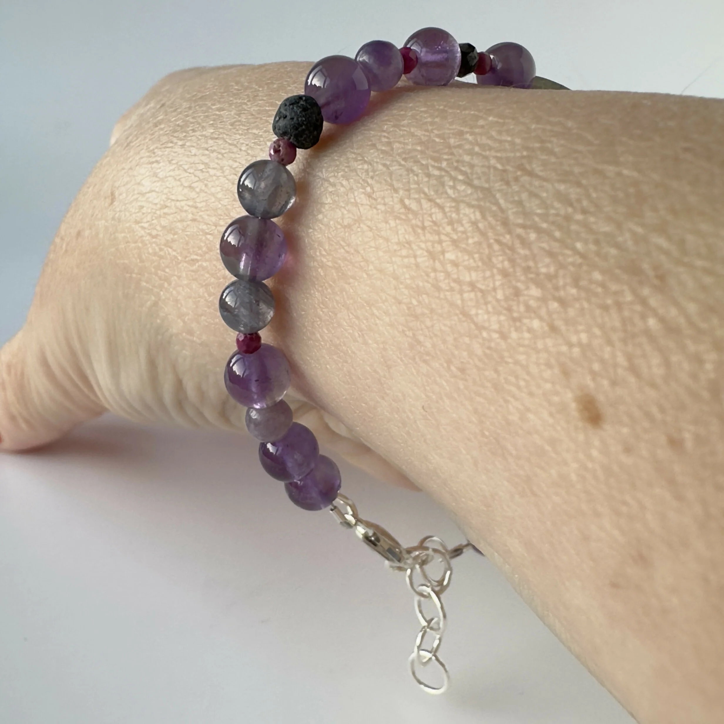 HEALING CRYSTAL & STERLING SILVER THIRD EYE CHAKRA BRACELET WITH AROMATHERAPY BEADS - Image 7