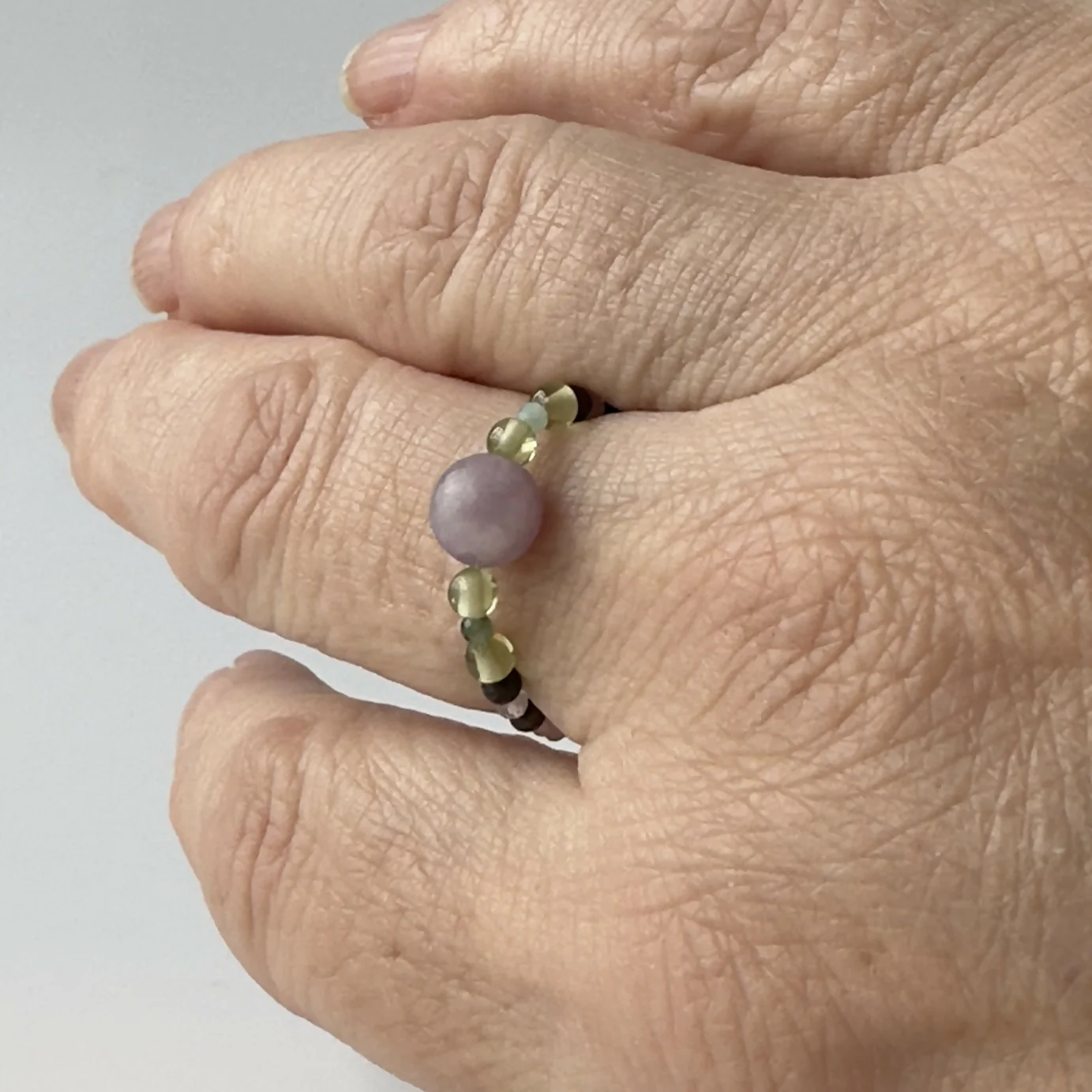 HEALING CRYSTAL STRETCH RING FOR GIVING & RECEIVING LOVE - Image 3