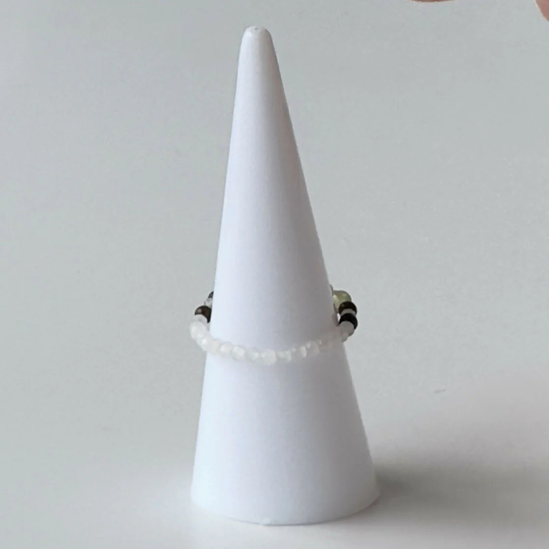 HEALING CRYSTAL STRETCH RING FOR GIVING & RECEIVING LOVE - Image 6