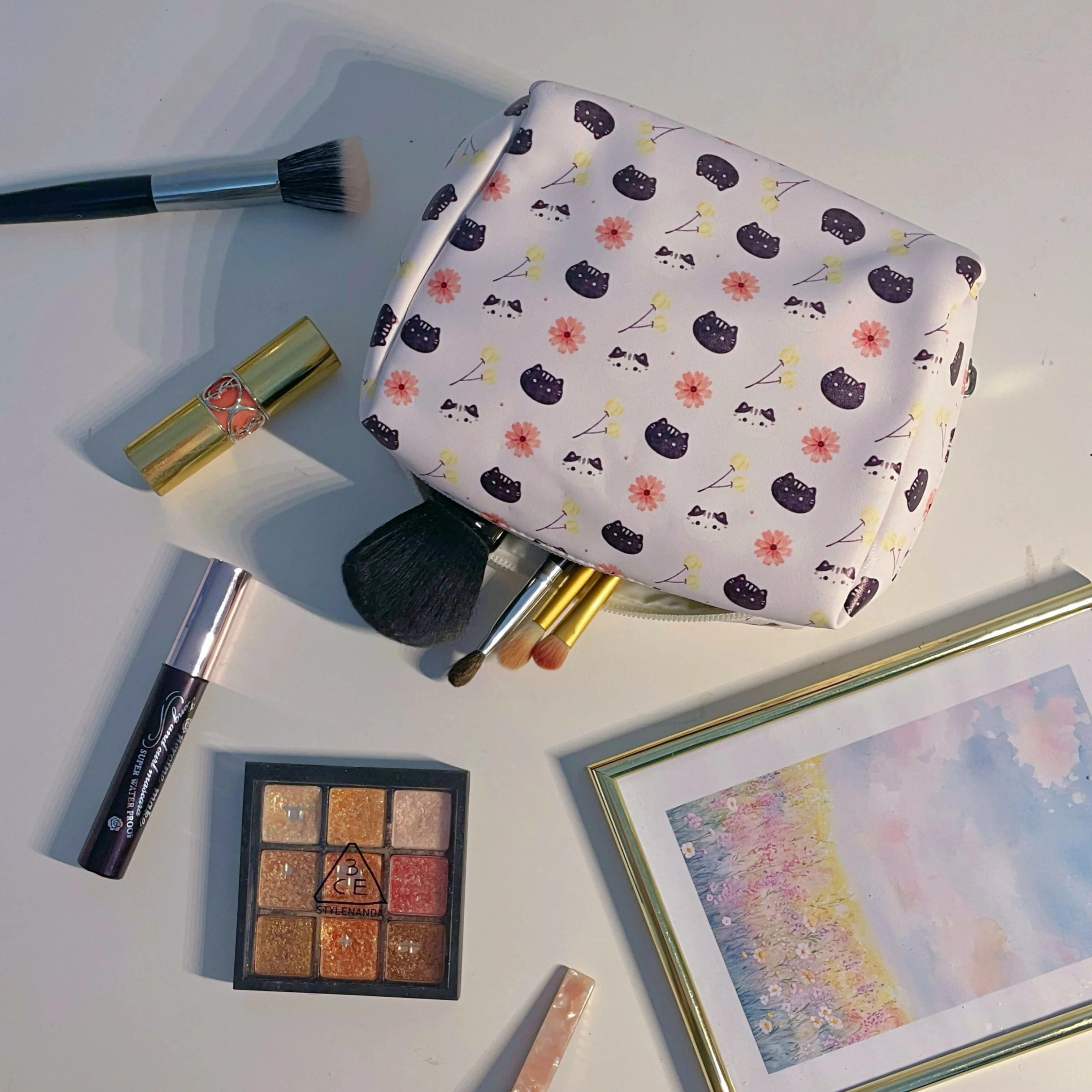 Kawaii Cat Cosmetic Bag
