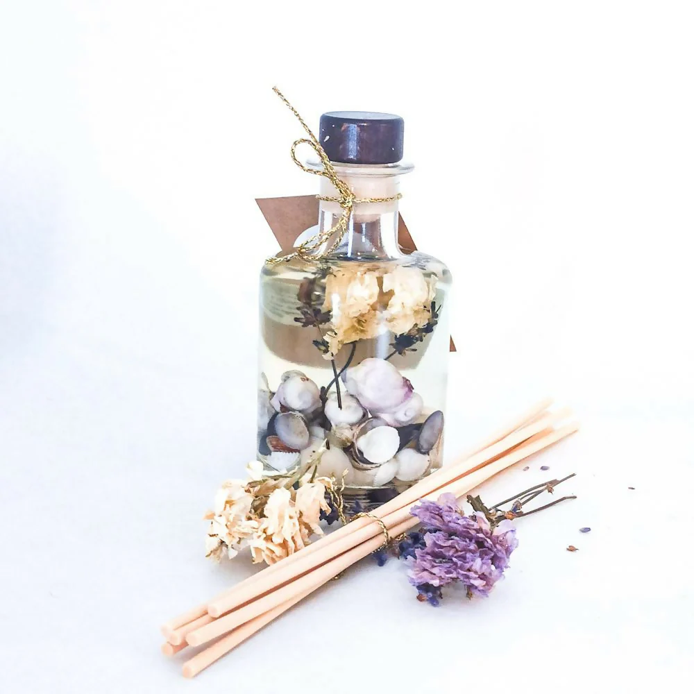 Lavender Luxury Botanical Diffuser (200ml) - Image 4