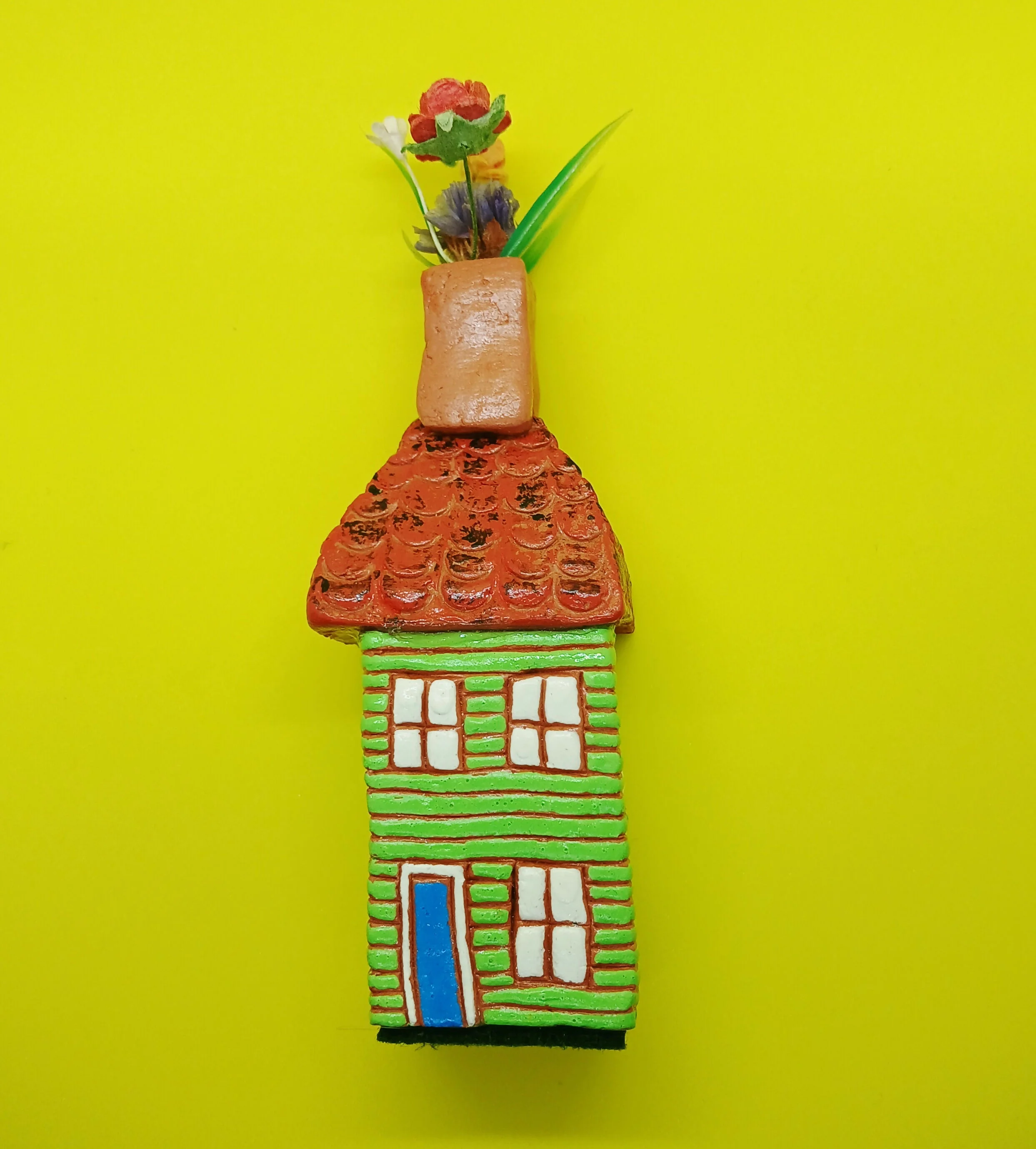 Leany- Liney- Greeny Clay House - Image 2