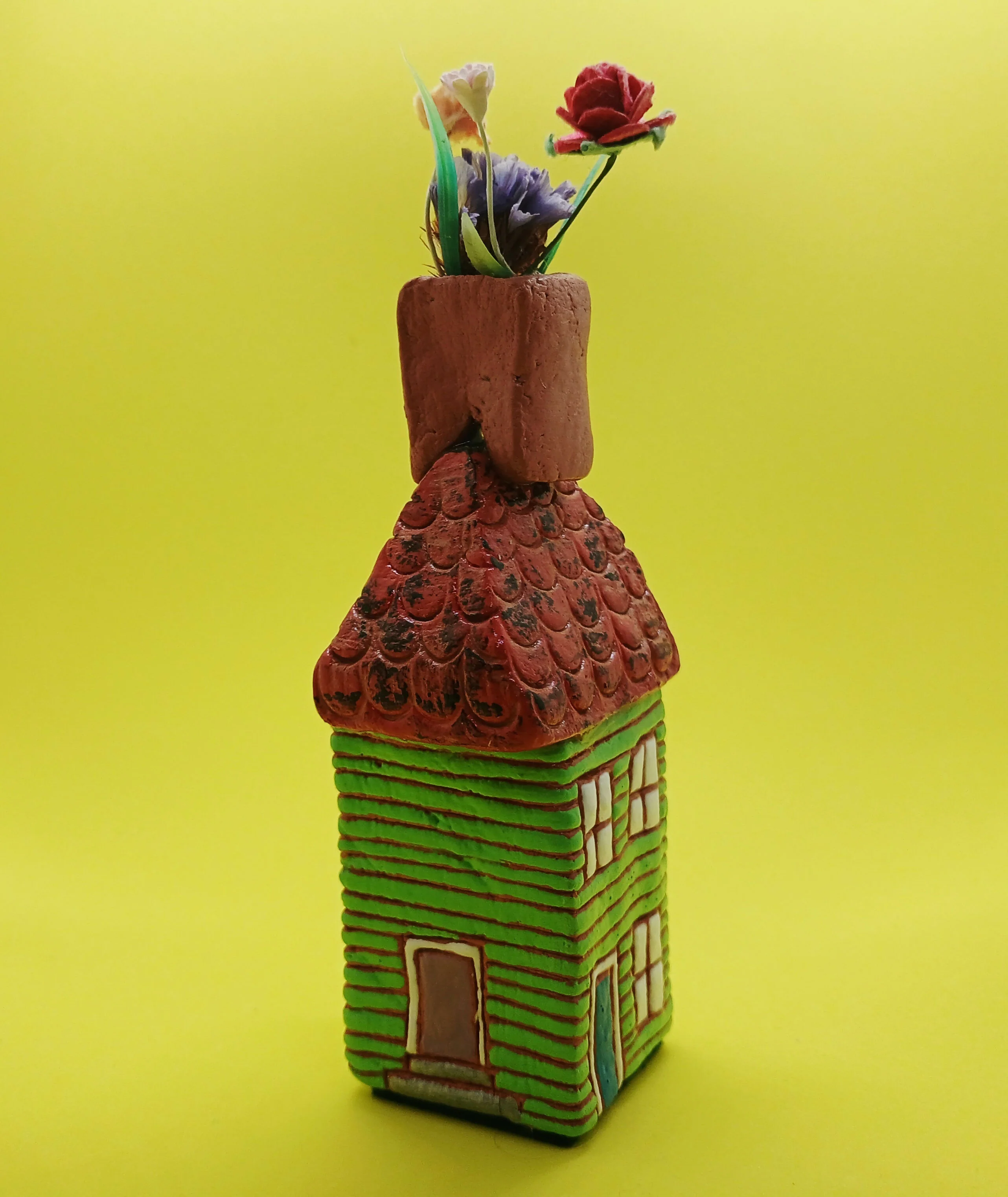 Leany- Liney- Greeny Clay House - Image 3
