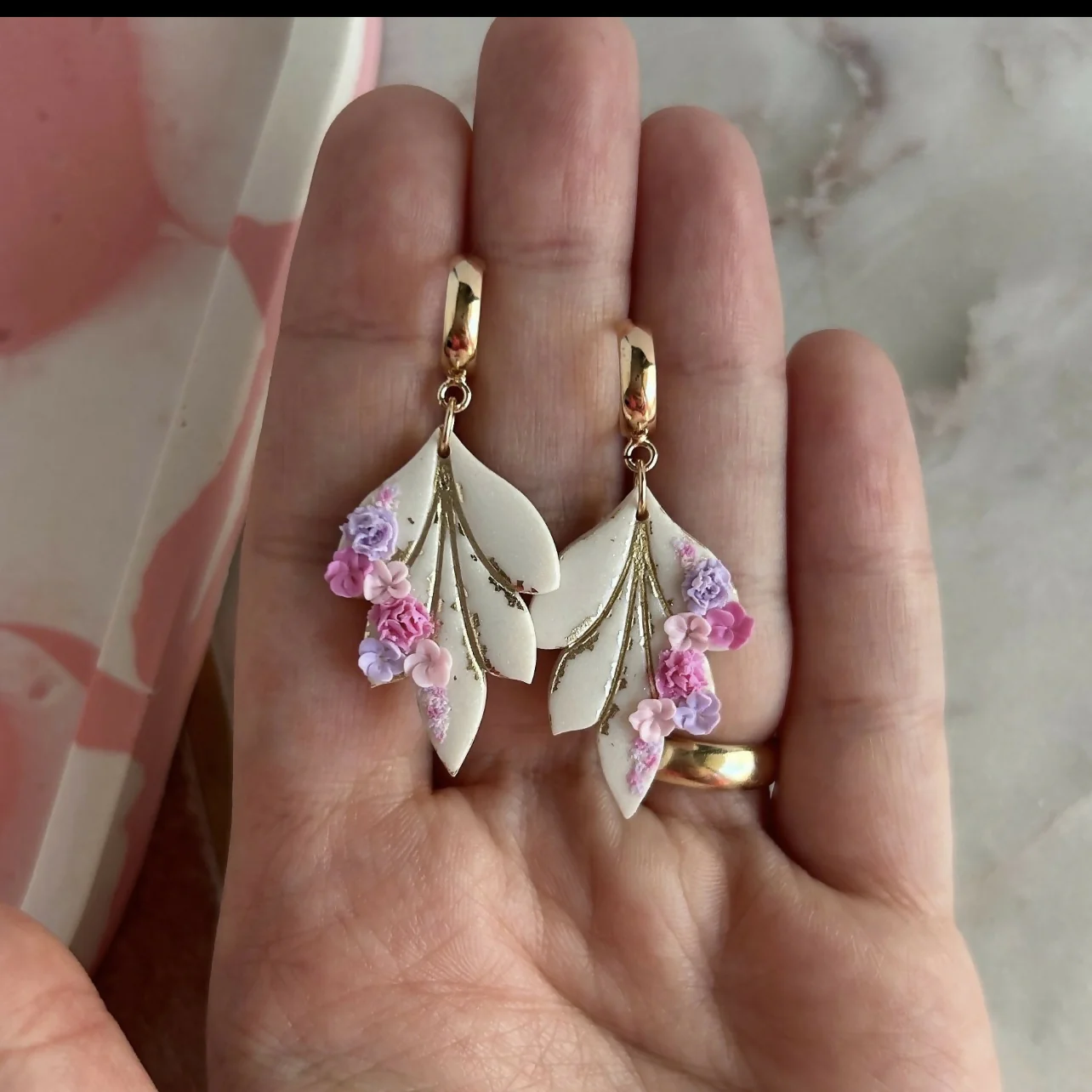 Light Pastel Flowers - Polymer Clay Earrings - Image 2
