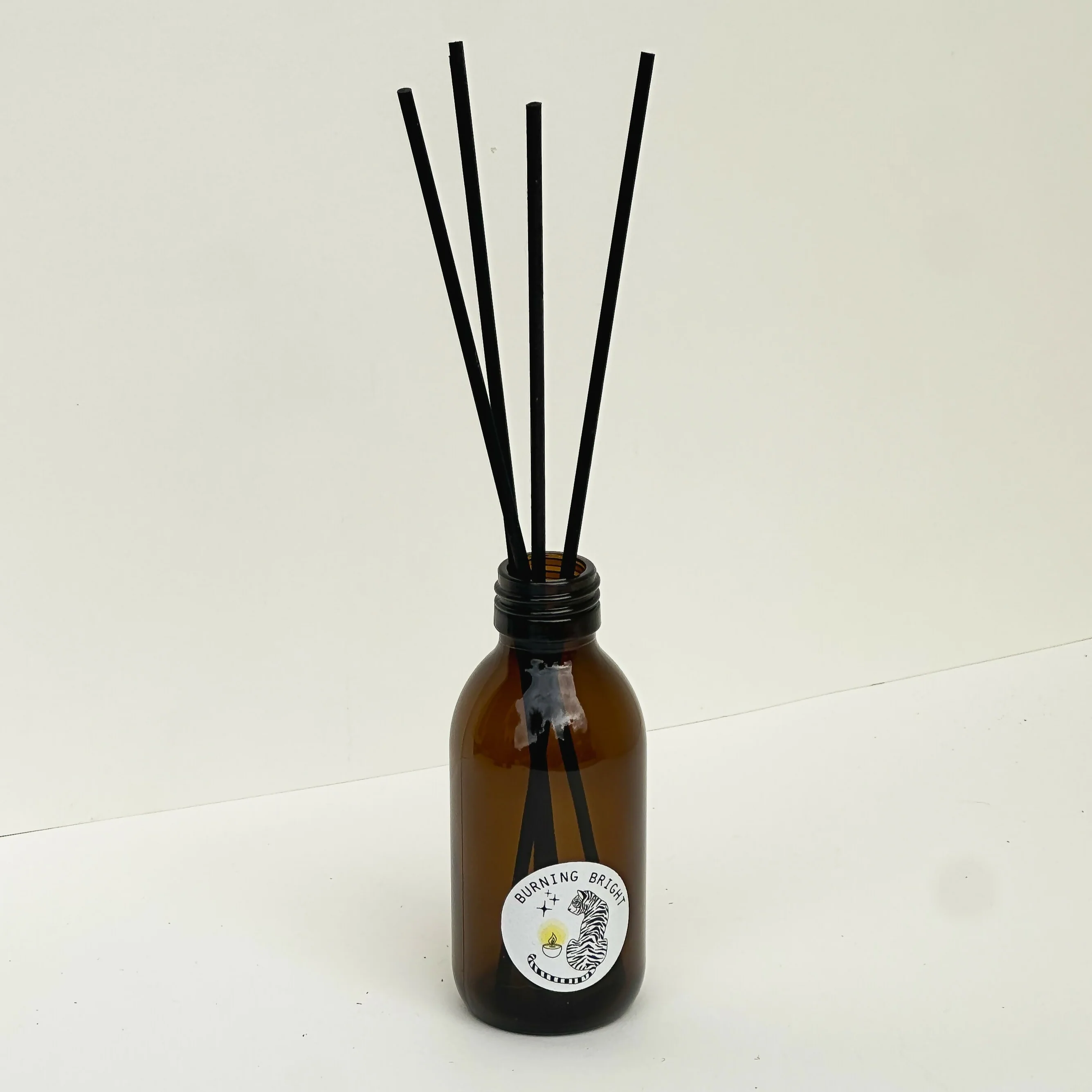 Love Potion Aromatherapy Natural Reed Diffuser - Image 4