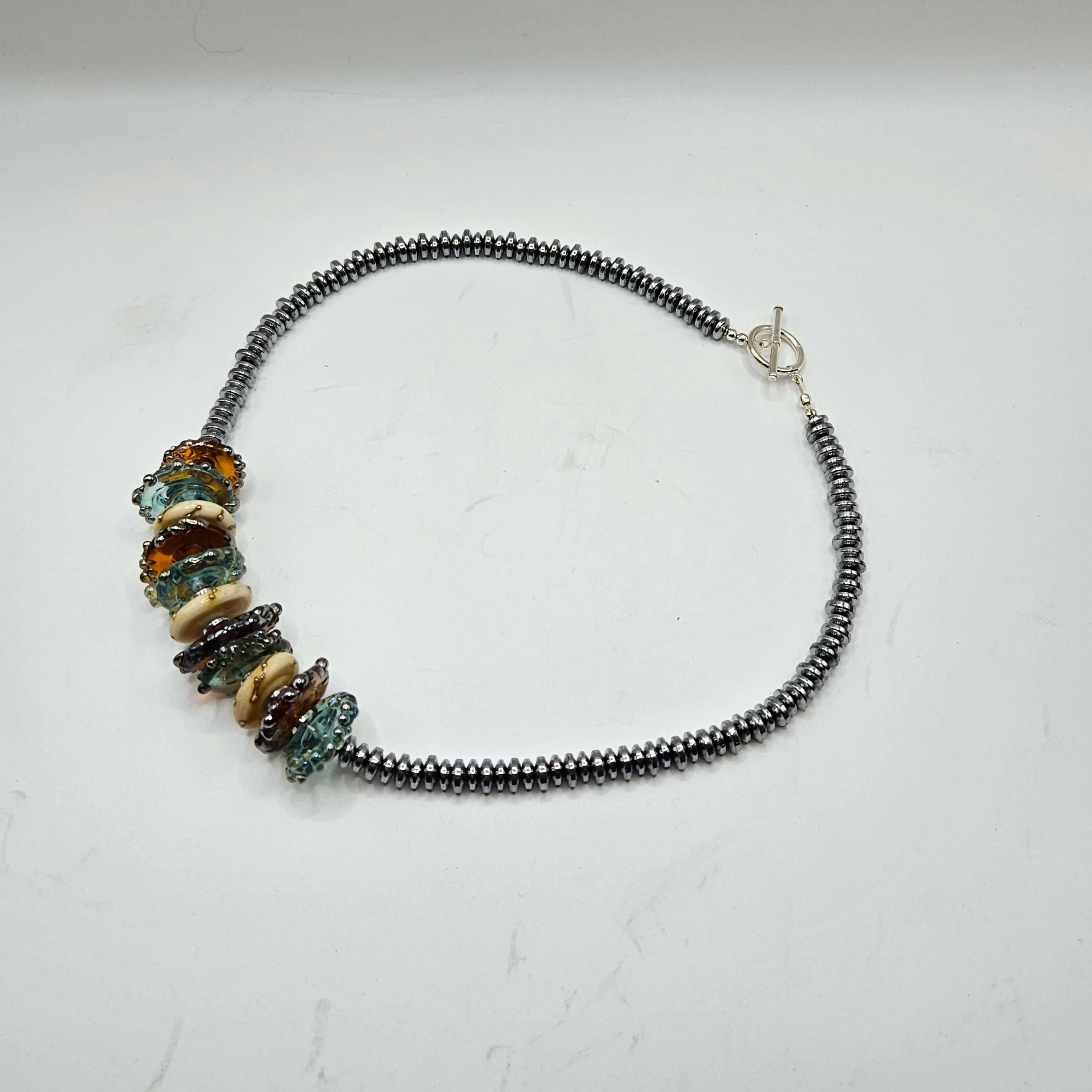 LOVELY GLASS DISC NECKLACE - Image 2