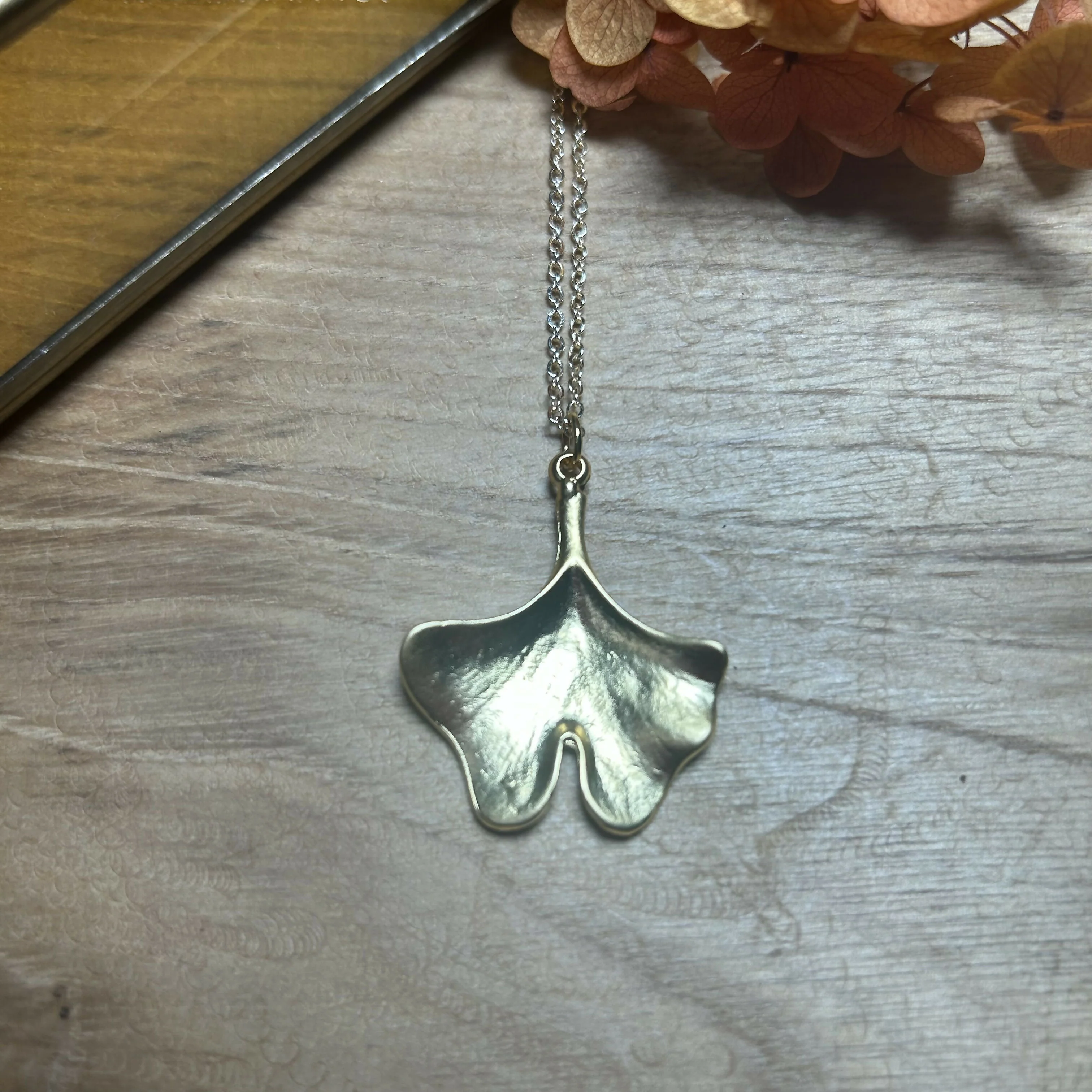 Lovely Gold Plated Ginkgo Leaf Pendant Necklace