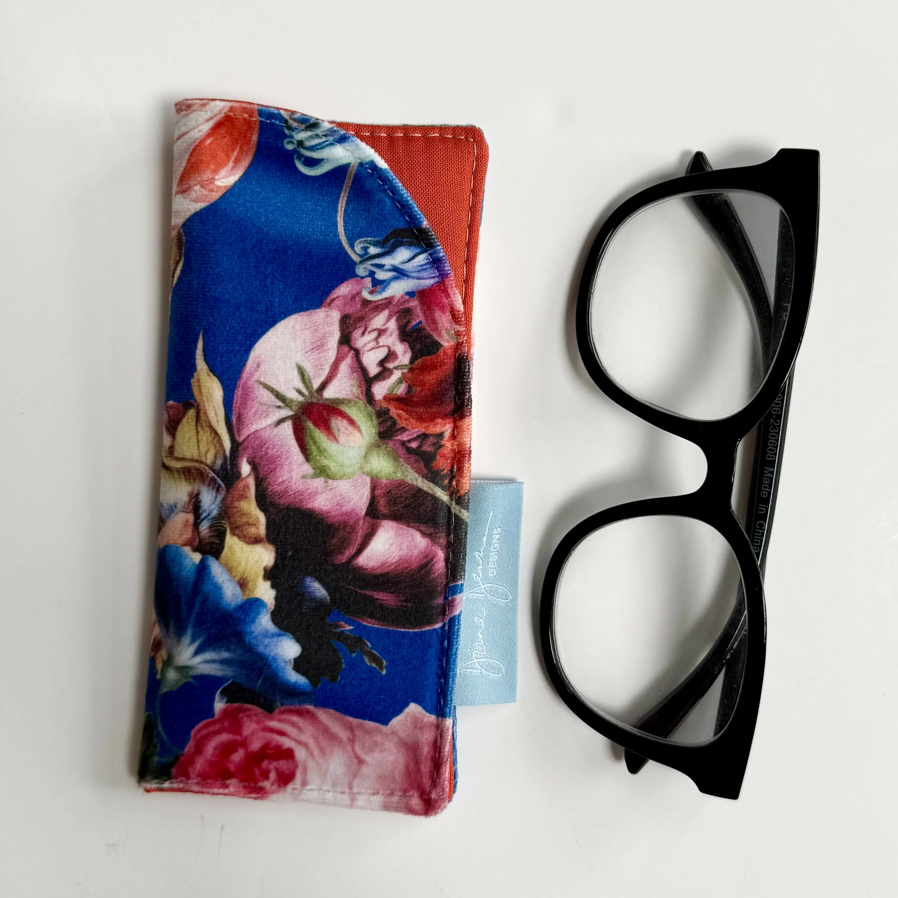 Luxury Velvet Slip Glasses Case - Image 5