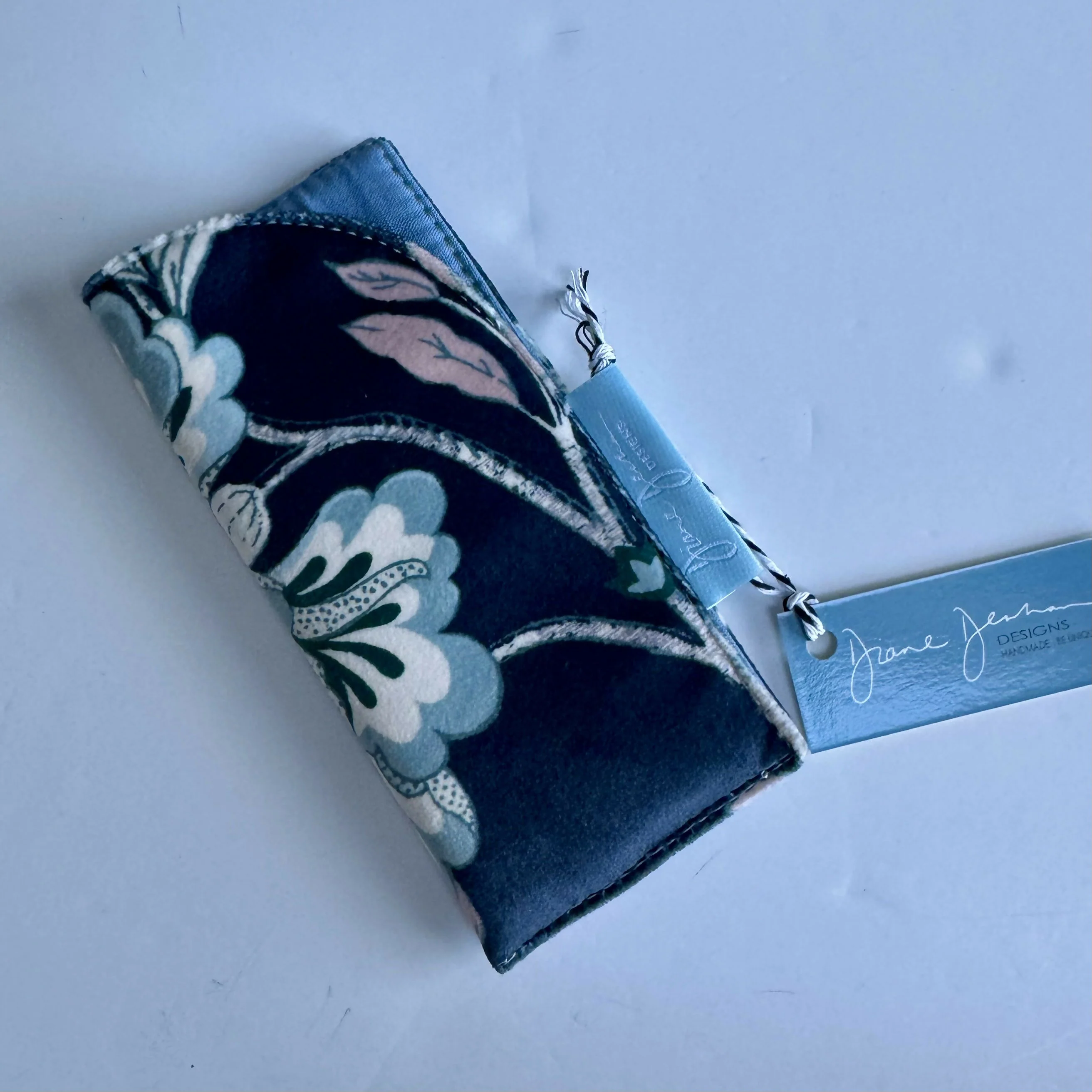 Luxury Velvet Slip Glasses Cases - Image 2