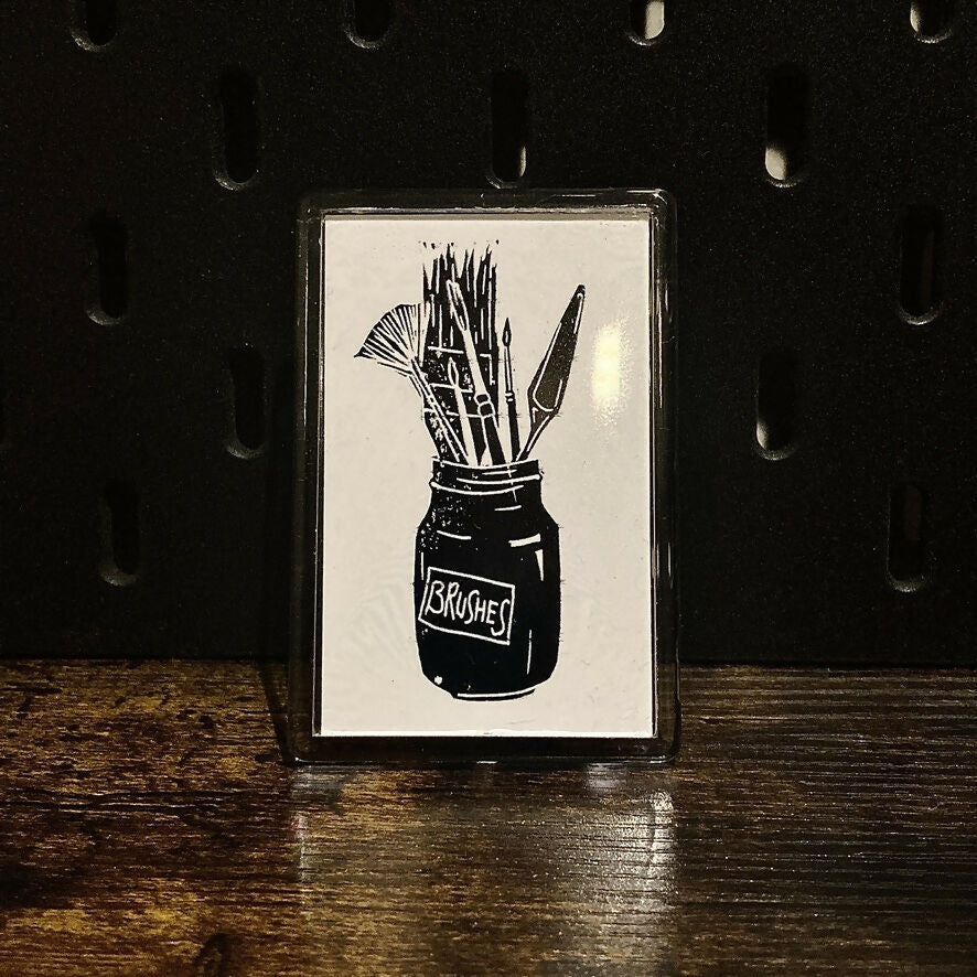 Magnet - Digital print of brushes lino