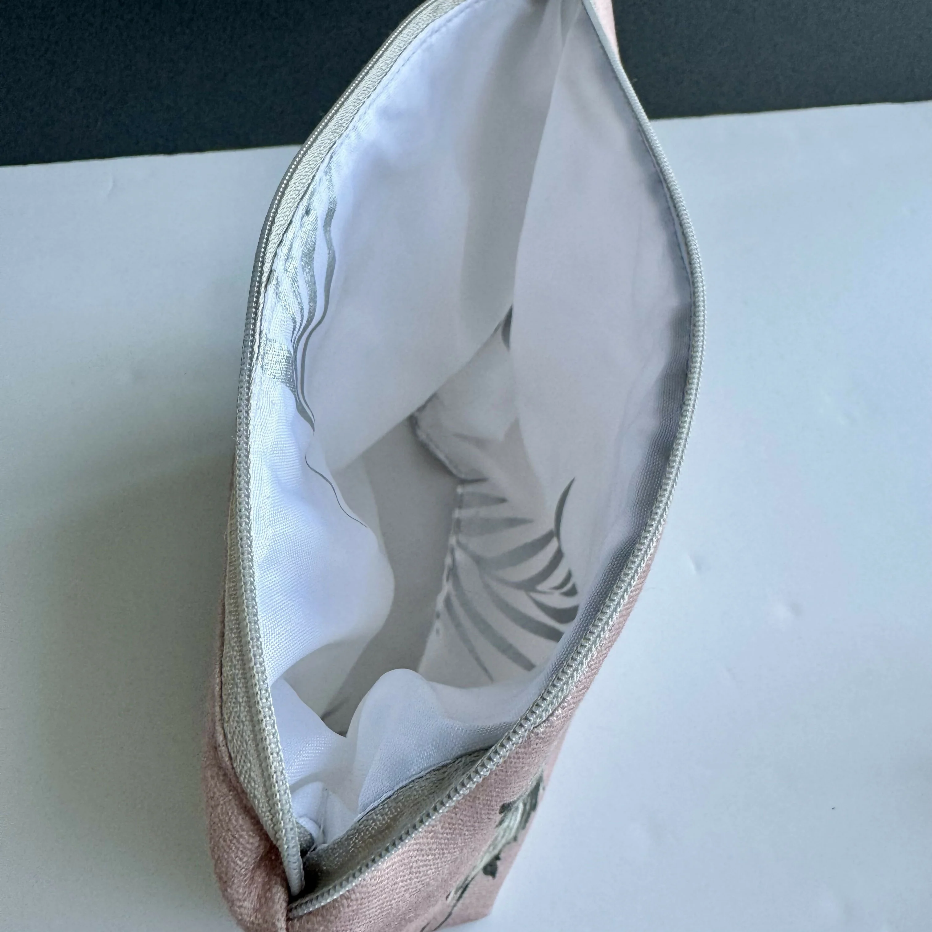 Medium Toiletry Bag - Crane Birds - Image 3