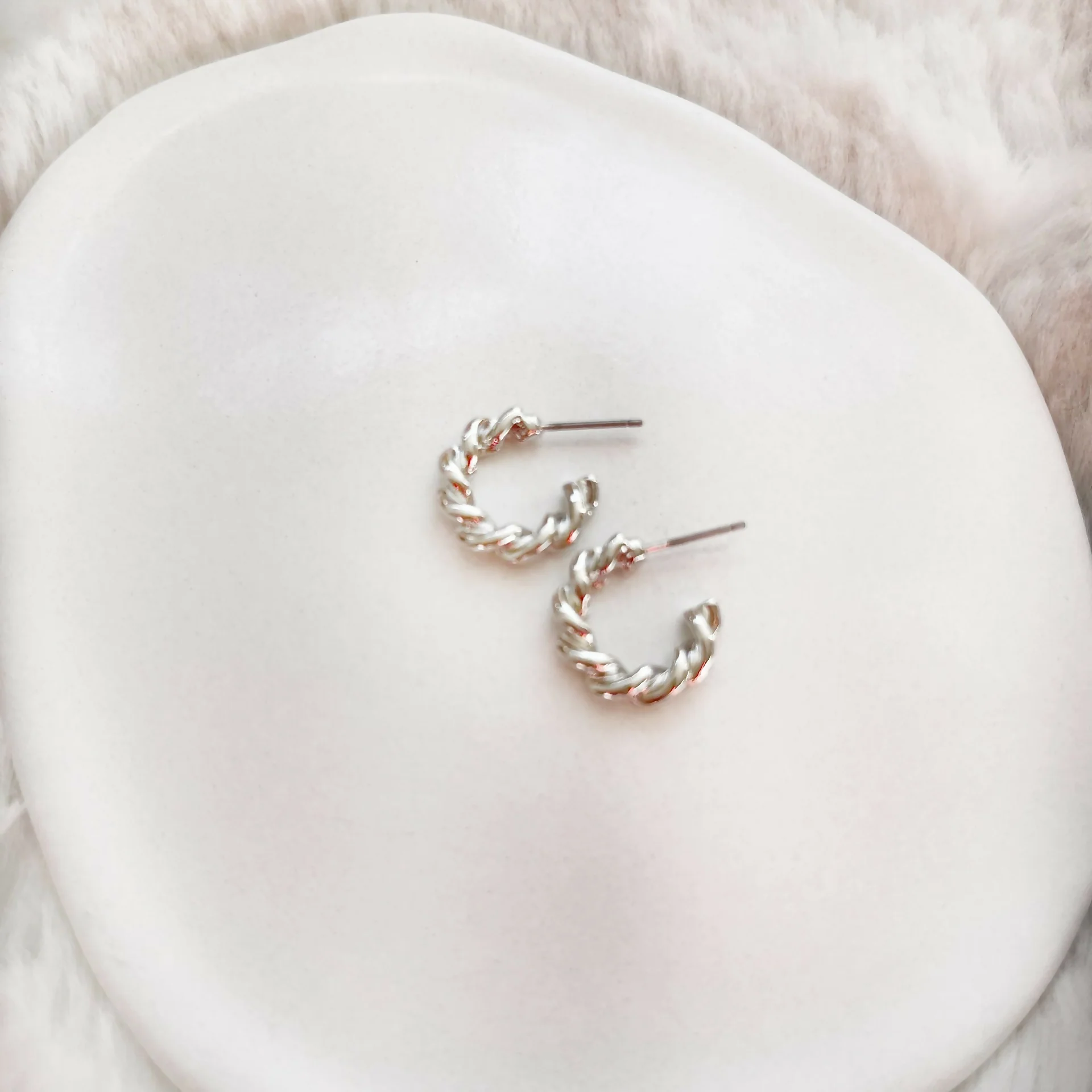 Mixed Metal Twisted Hoop Earrings - Image 3