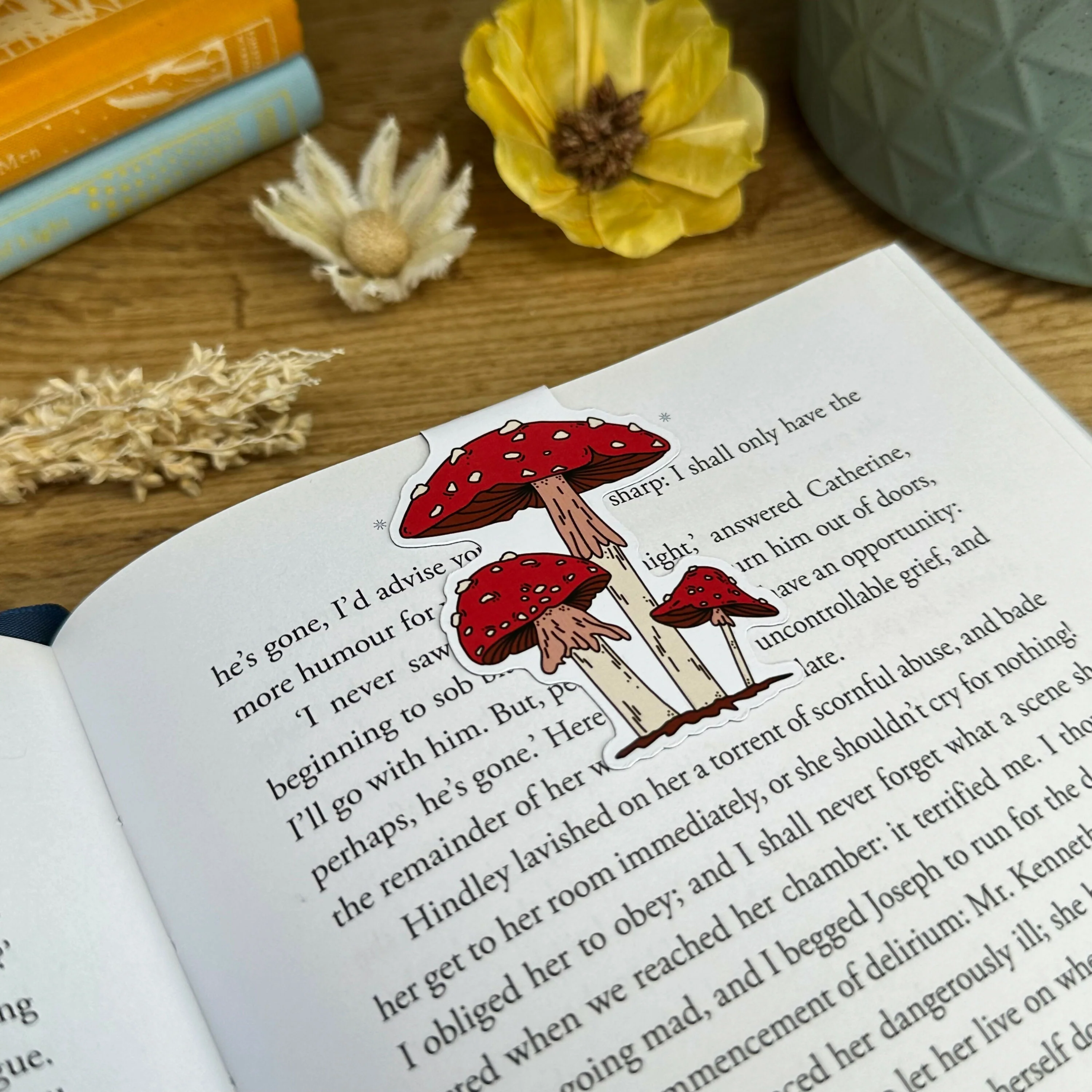 Mushroom - Matt Magnetic Bookmark - Image 3