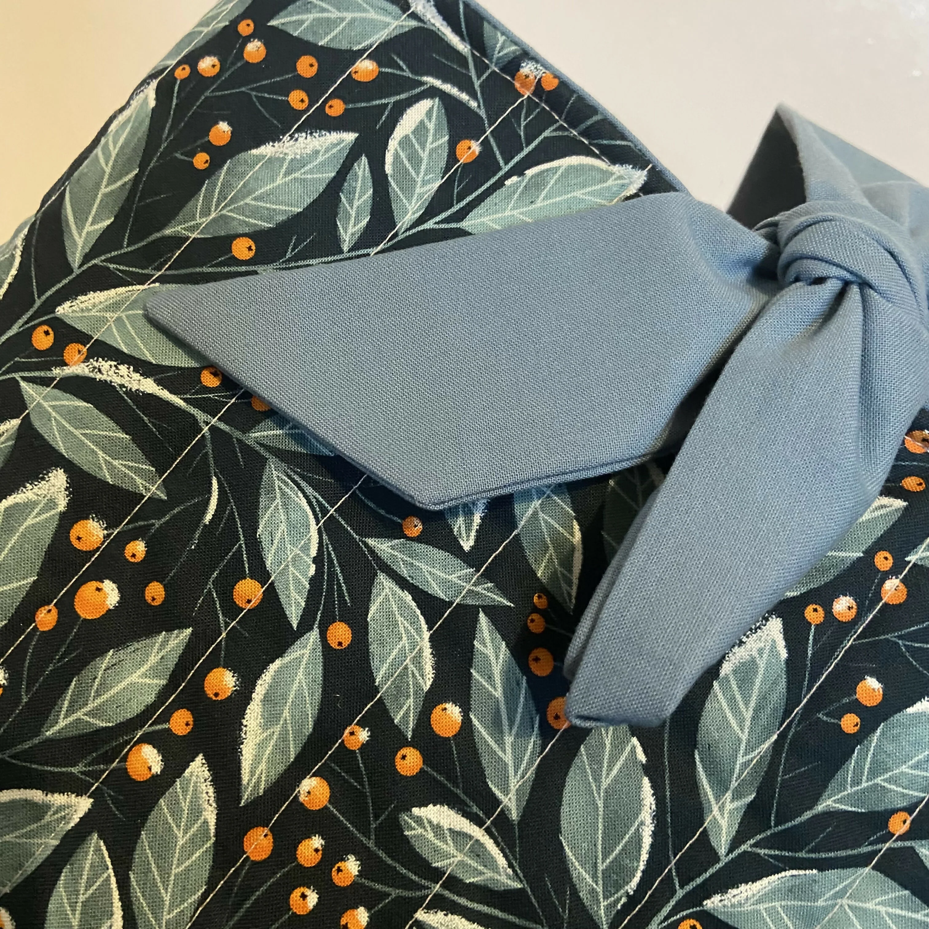 Navy Festive Berry Design Book Pouch - Image 2