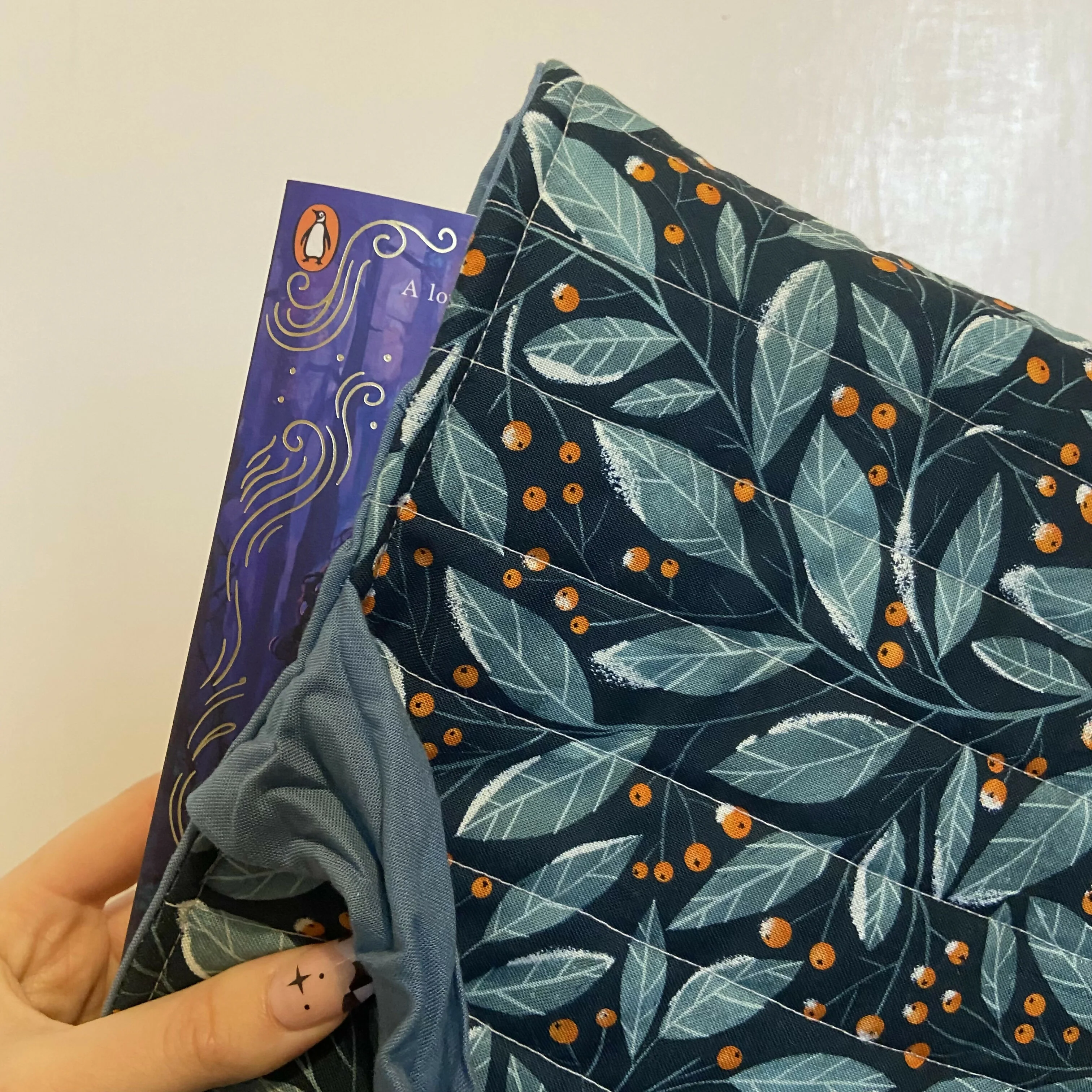 Navy Festive Berry Design Book Pouch - Image 3