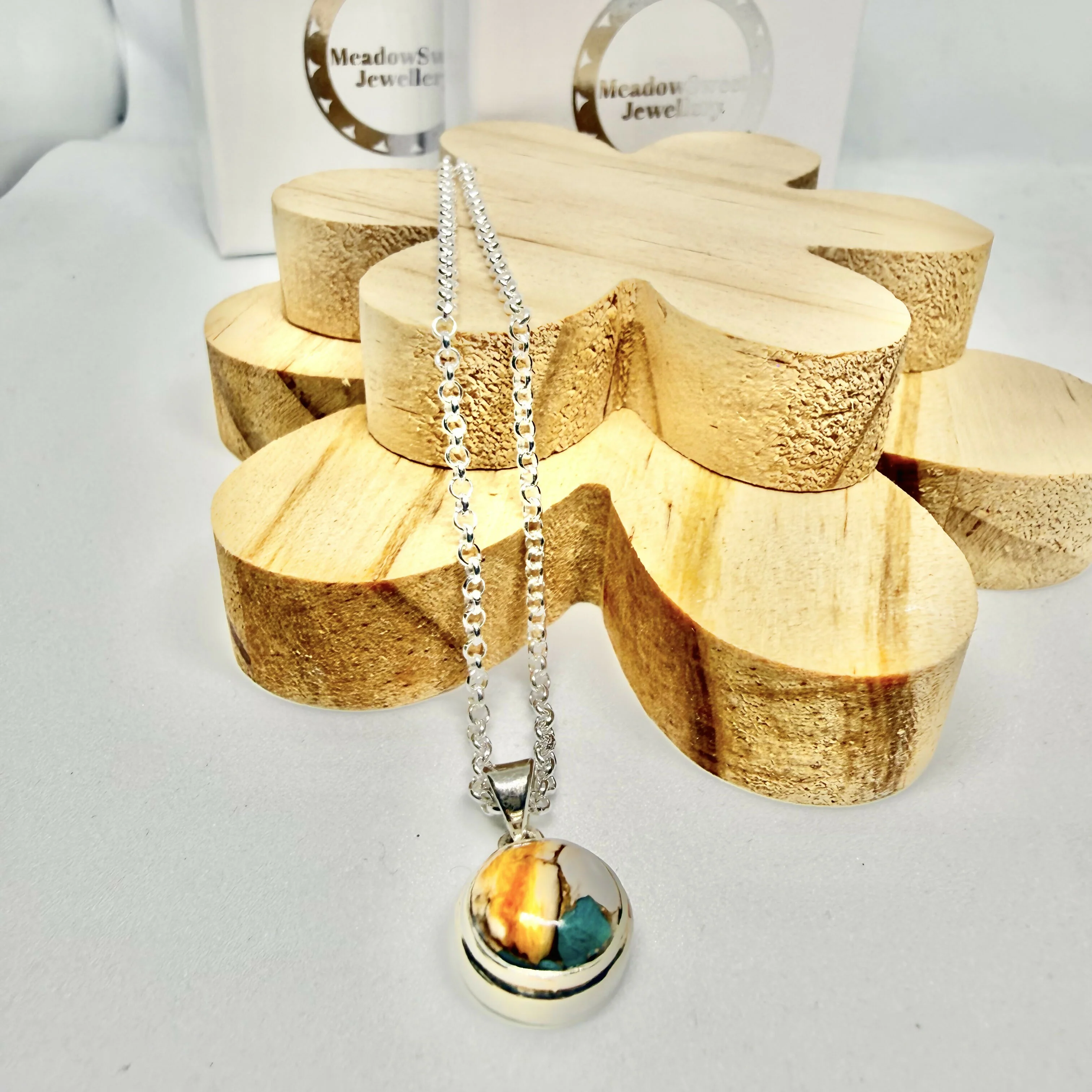 OYSTER TURQUOISE NECKLACE - Image 3